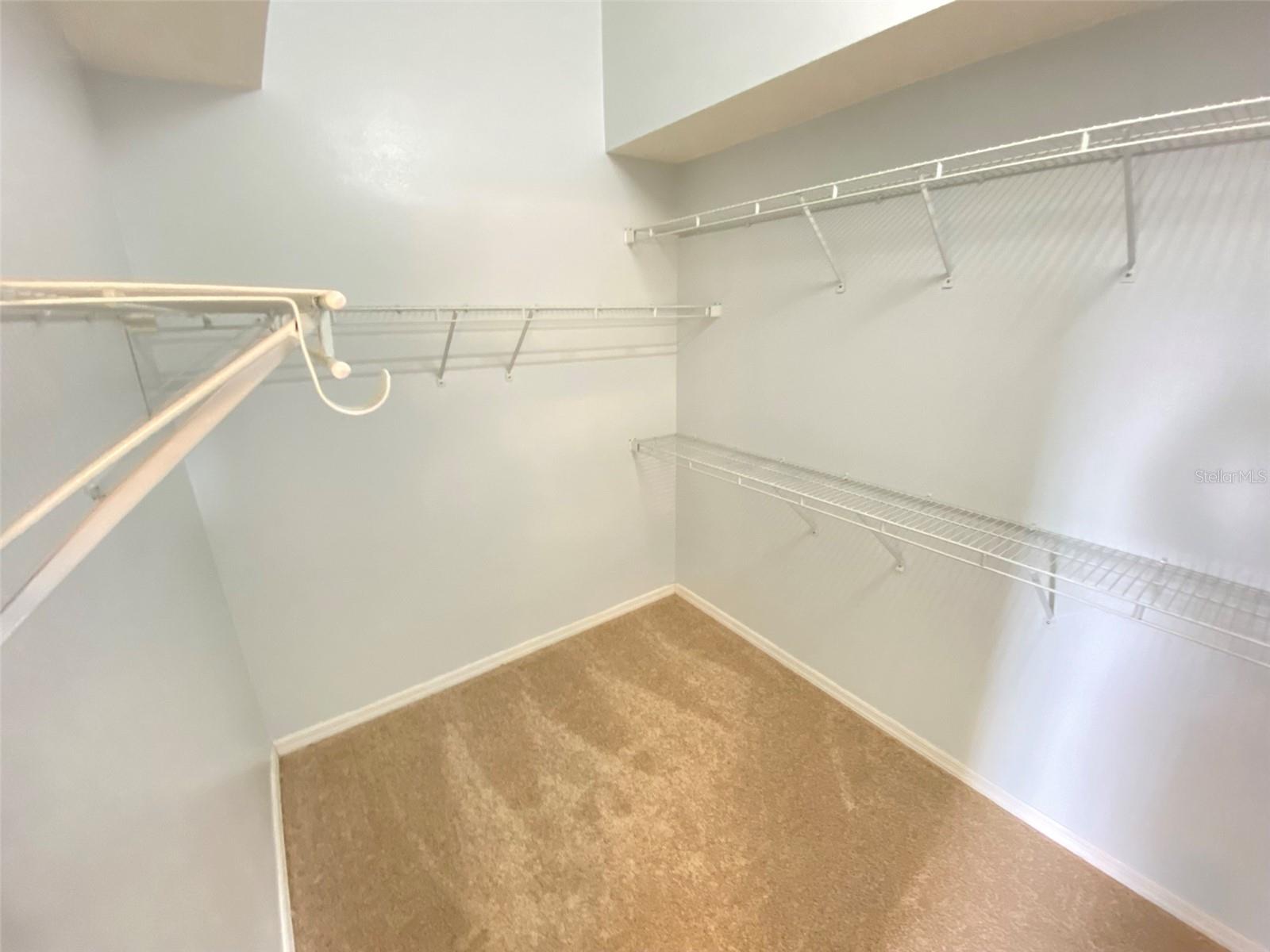 HUNTERS CREEK TR 235B PH 04 - Residential Lease