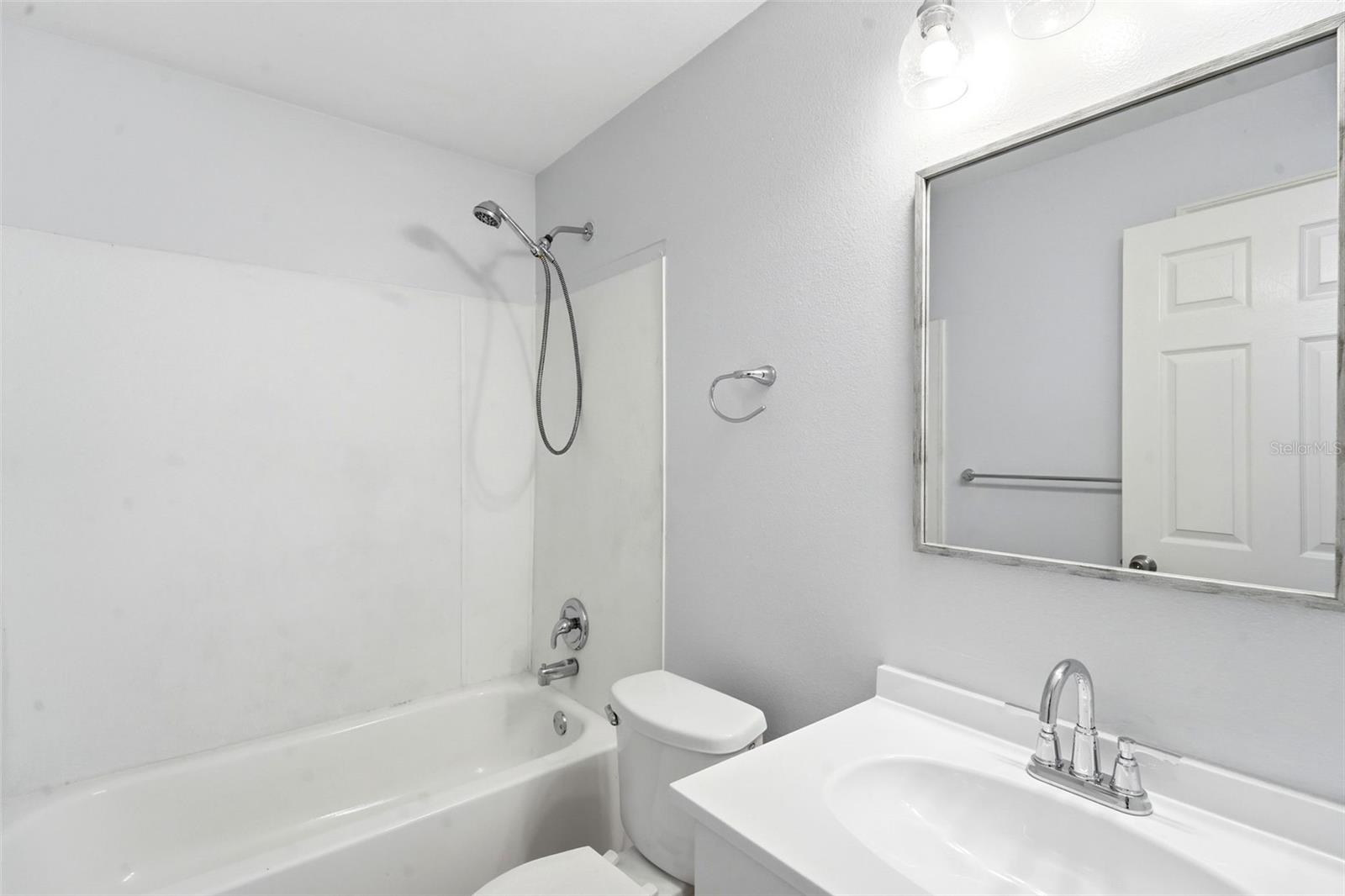 HAWTHORNE OAKS PH 01 - Residential