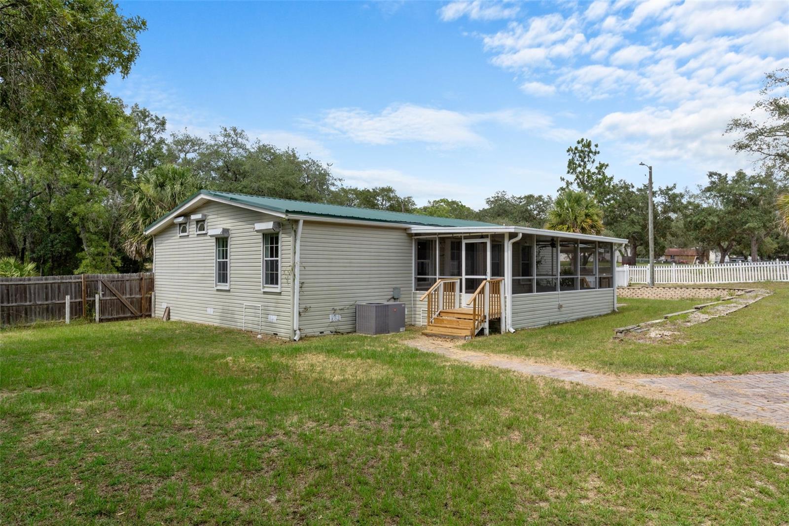 OAK FOREST ESTATES UNREC SUB - Residential