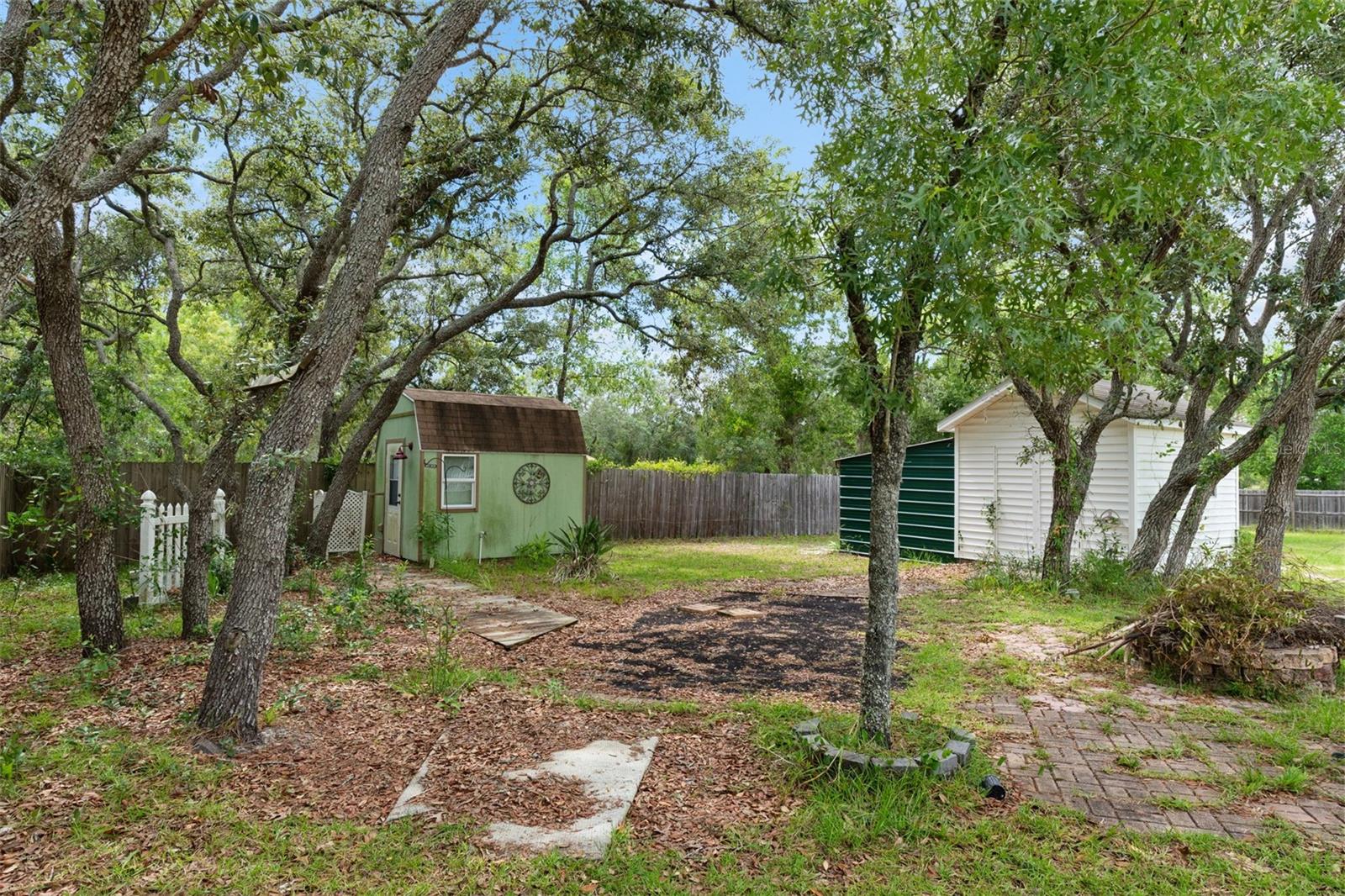 OAK FOREST ESTATES UNREC SUB - Residential
