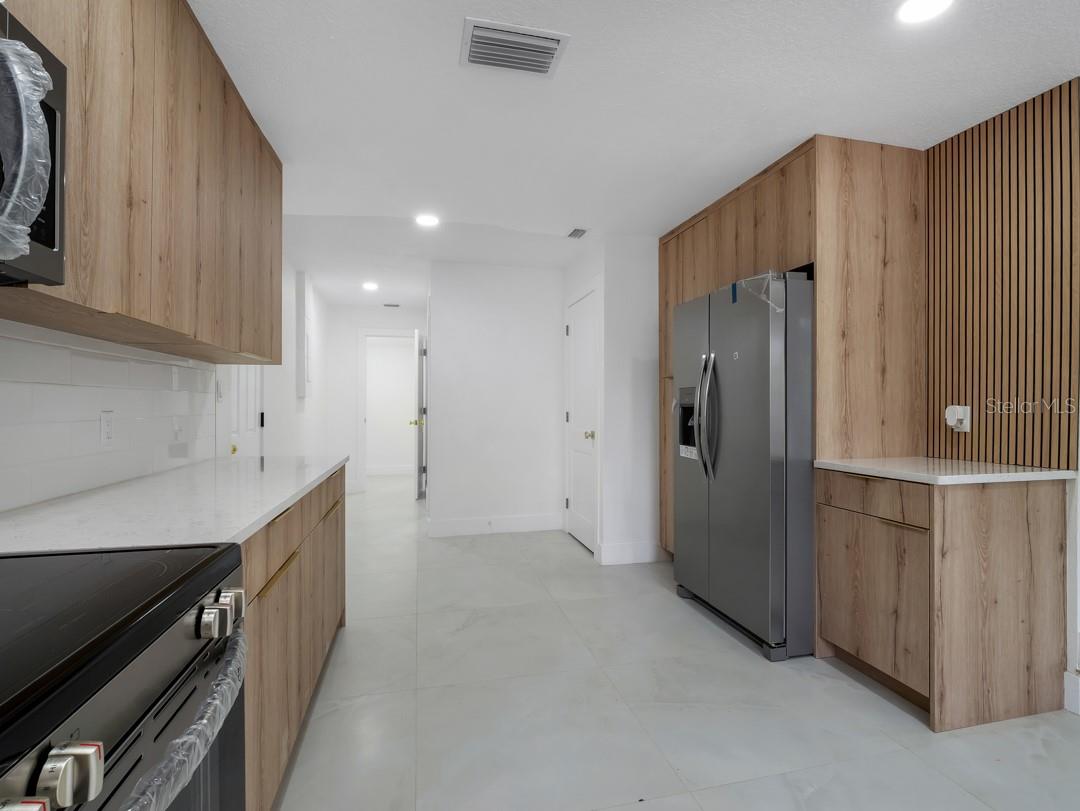 ARMENIA ACRES - Residential