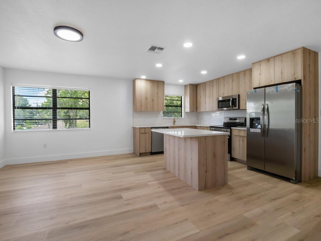 ARMENIA ACRES - Residential