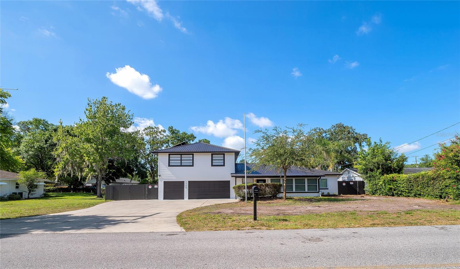 ARMENIA ACRES - Residential