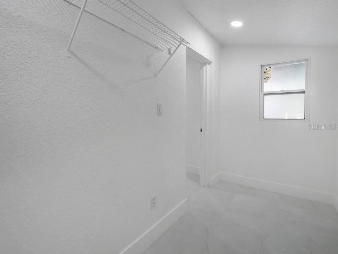 ARMENIA ACRES - Residential