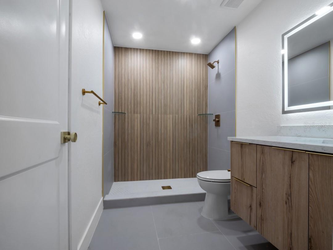 ARMENIA ACRES - Residential