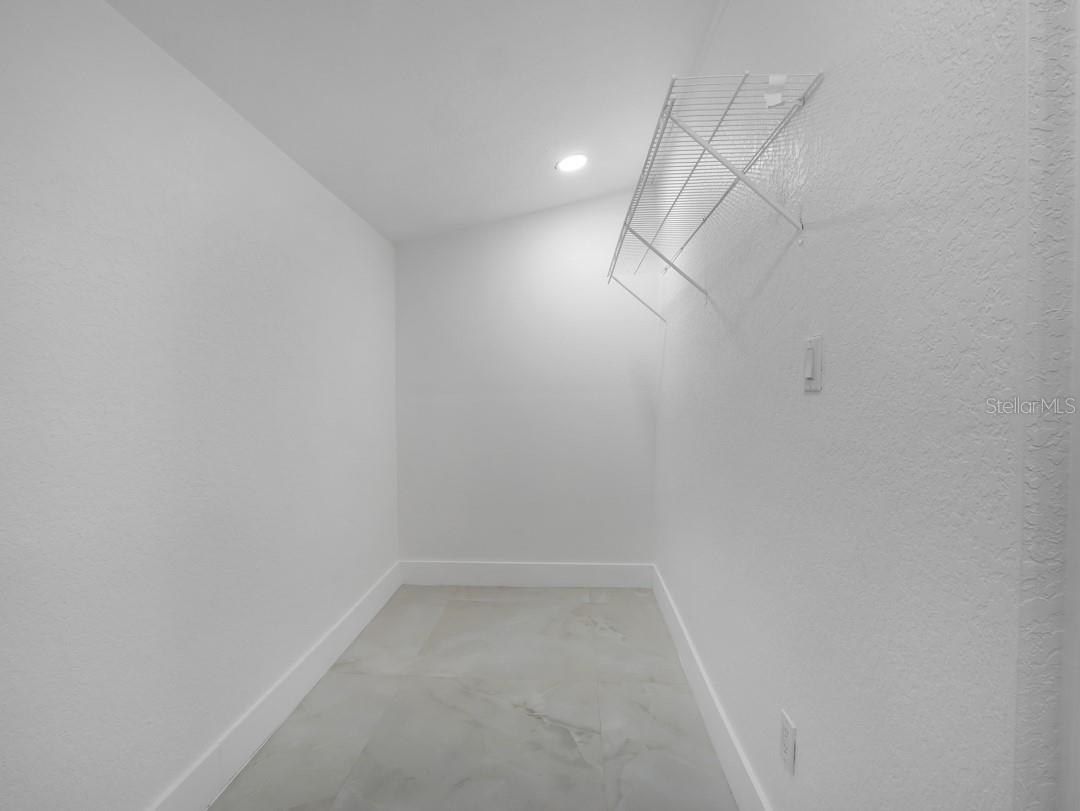 ARMENIA ACRES - Residential