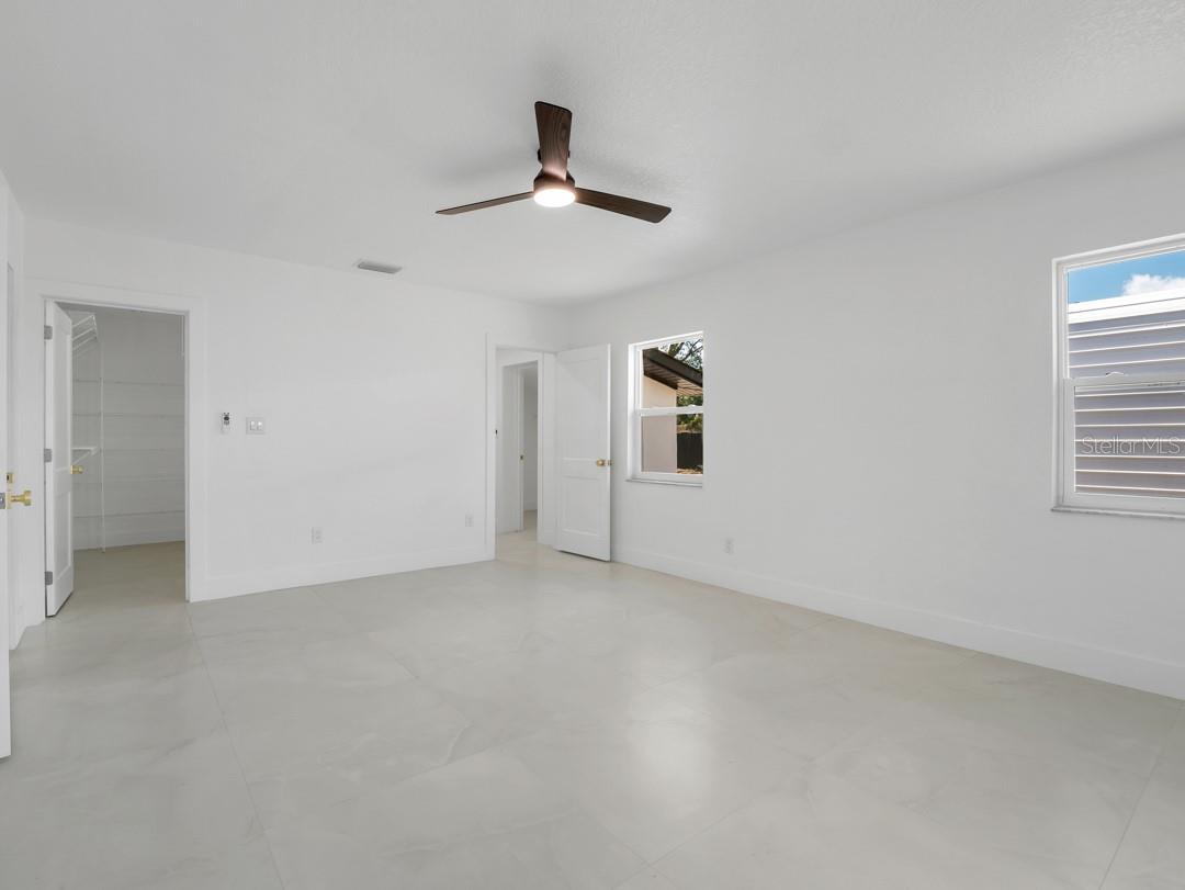 ARMENIA ACRES - Residential