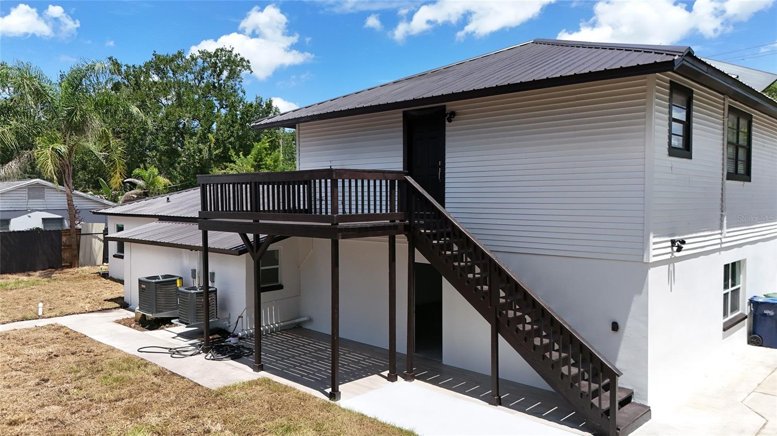ARMENIA ACRES - Residential