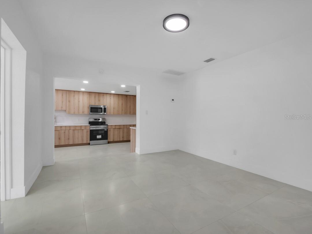 ARMENIA ACRES - Residential