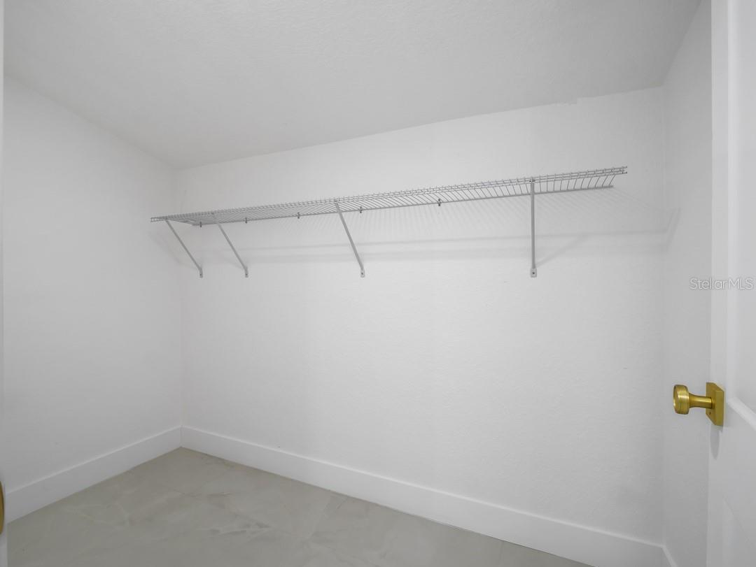 ARMENIA ACRES - Residential
