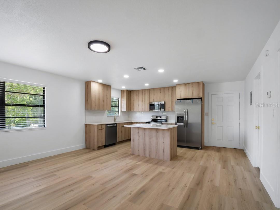 ARMENIA ACRES - Residential