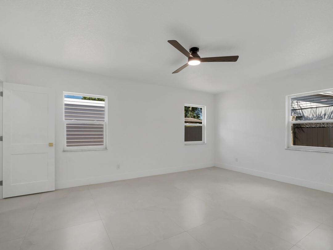 ARMENIA ACRES - Residential
