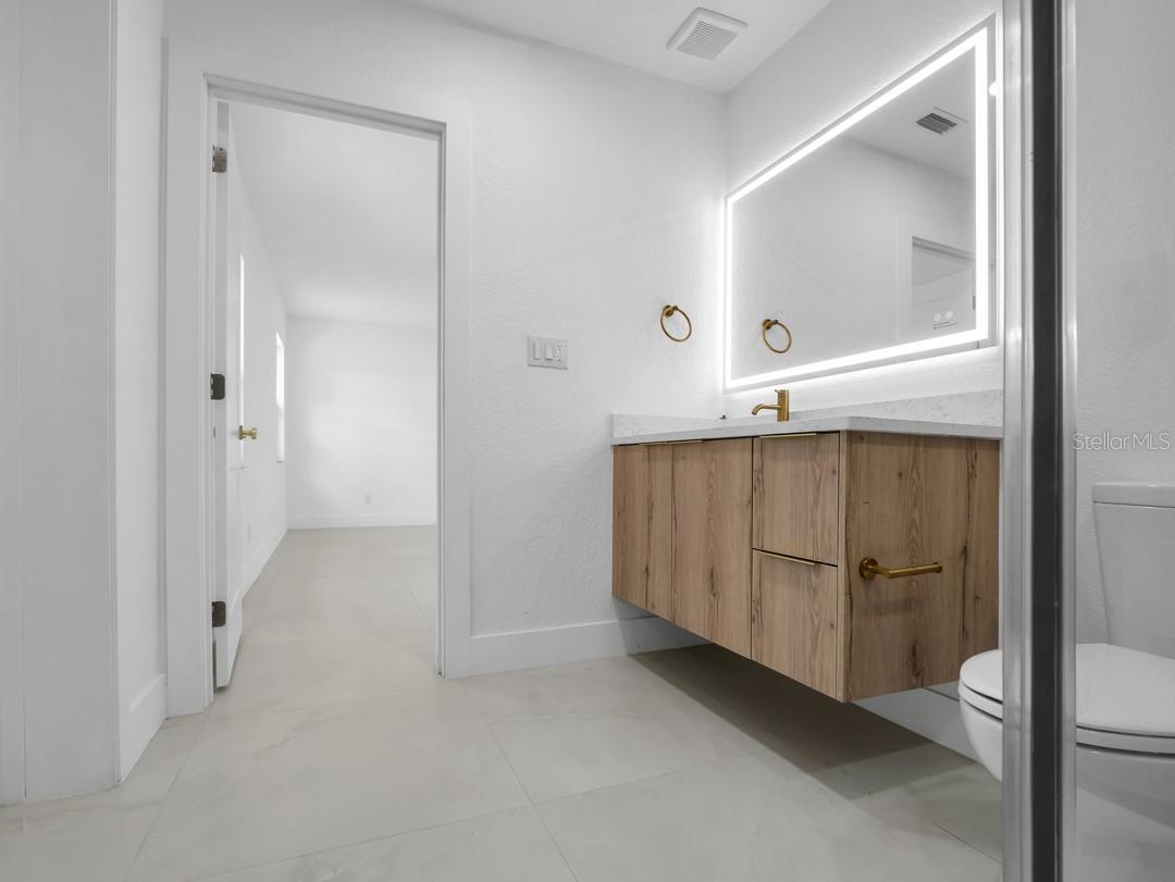 ARMENIA ACRES - Residential