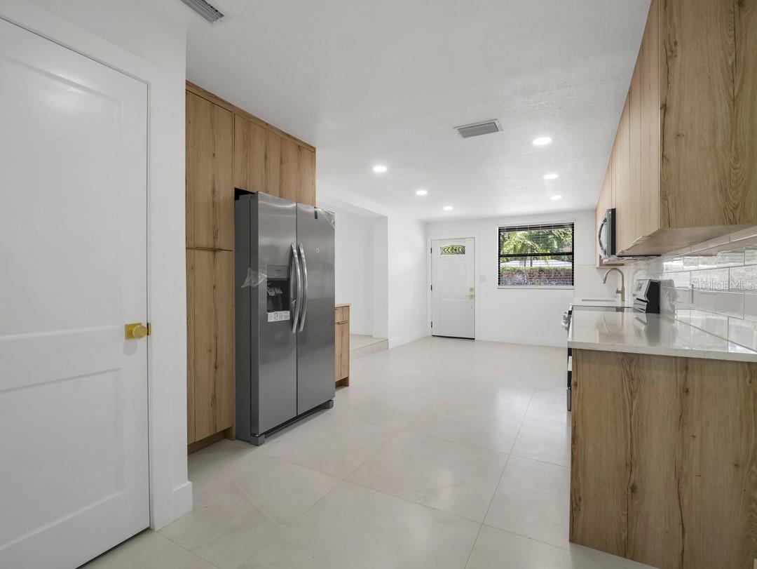ARMENIA ACRES - Residential