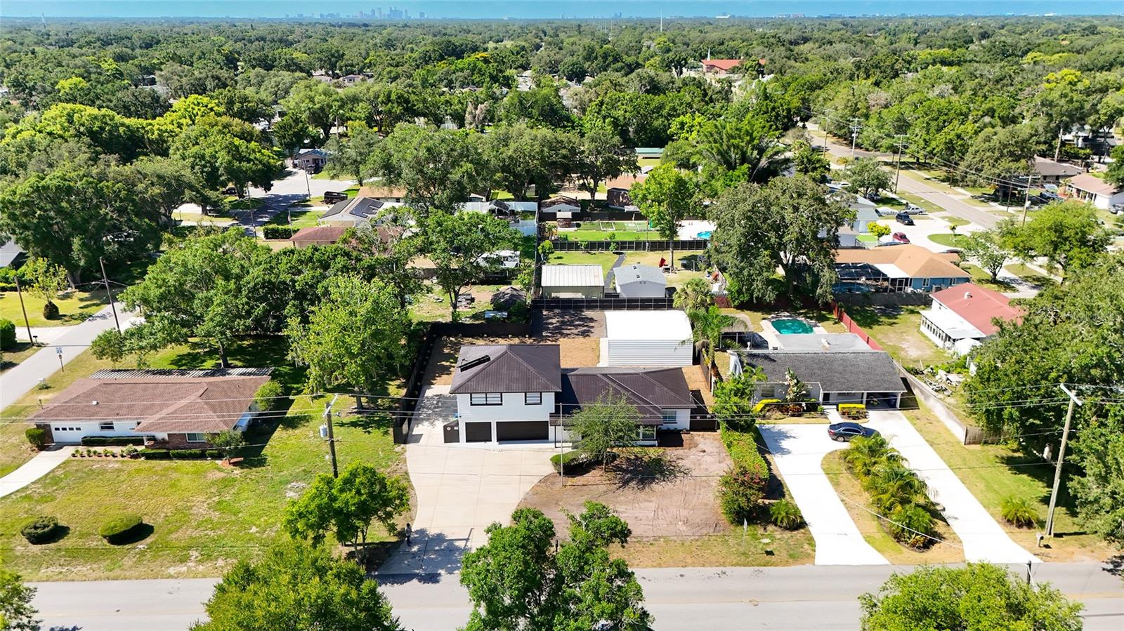 ARMENIA ACRES - Residential