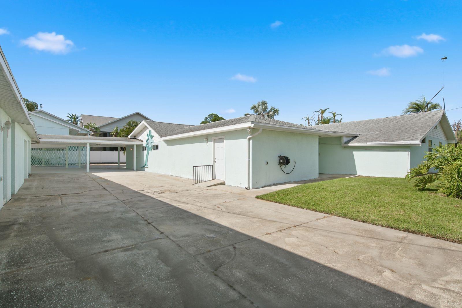 BAYOU VIEW - Residential