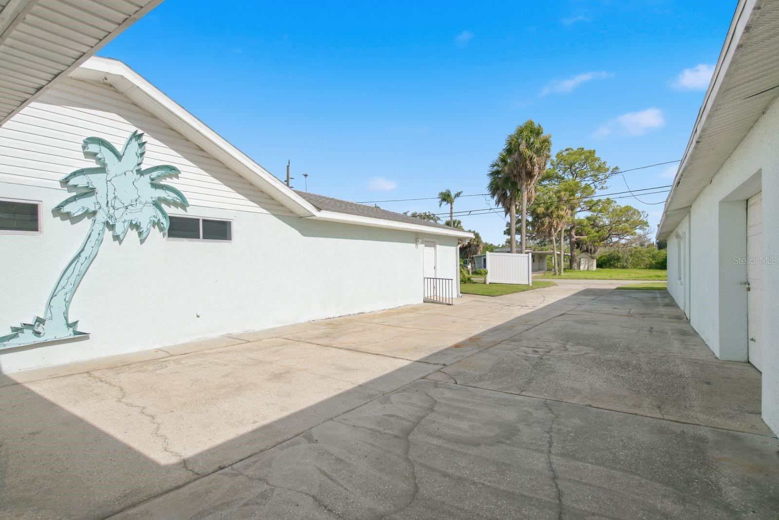BAYOU VIEW - Residential