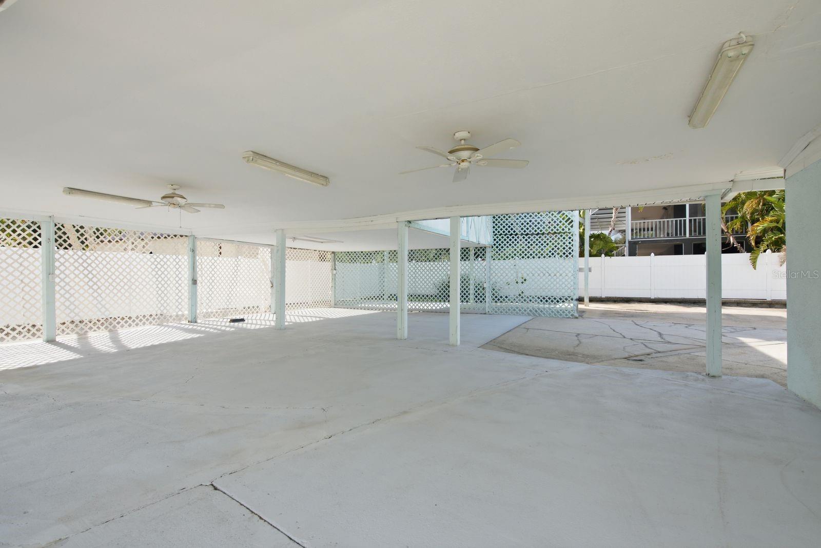 BAYOU VIEW - Residential