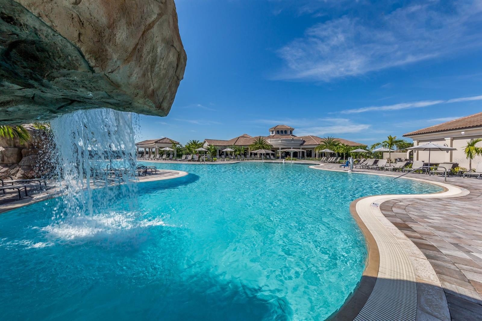 COACH HOMES III AT LAKEWOOD NATIONAL - Residential