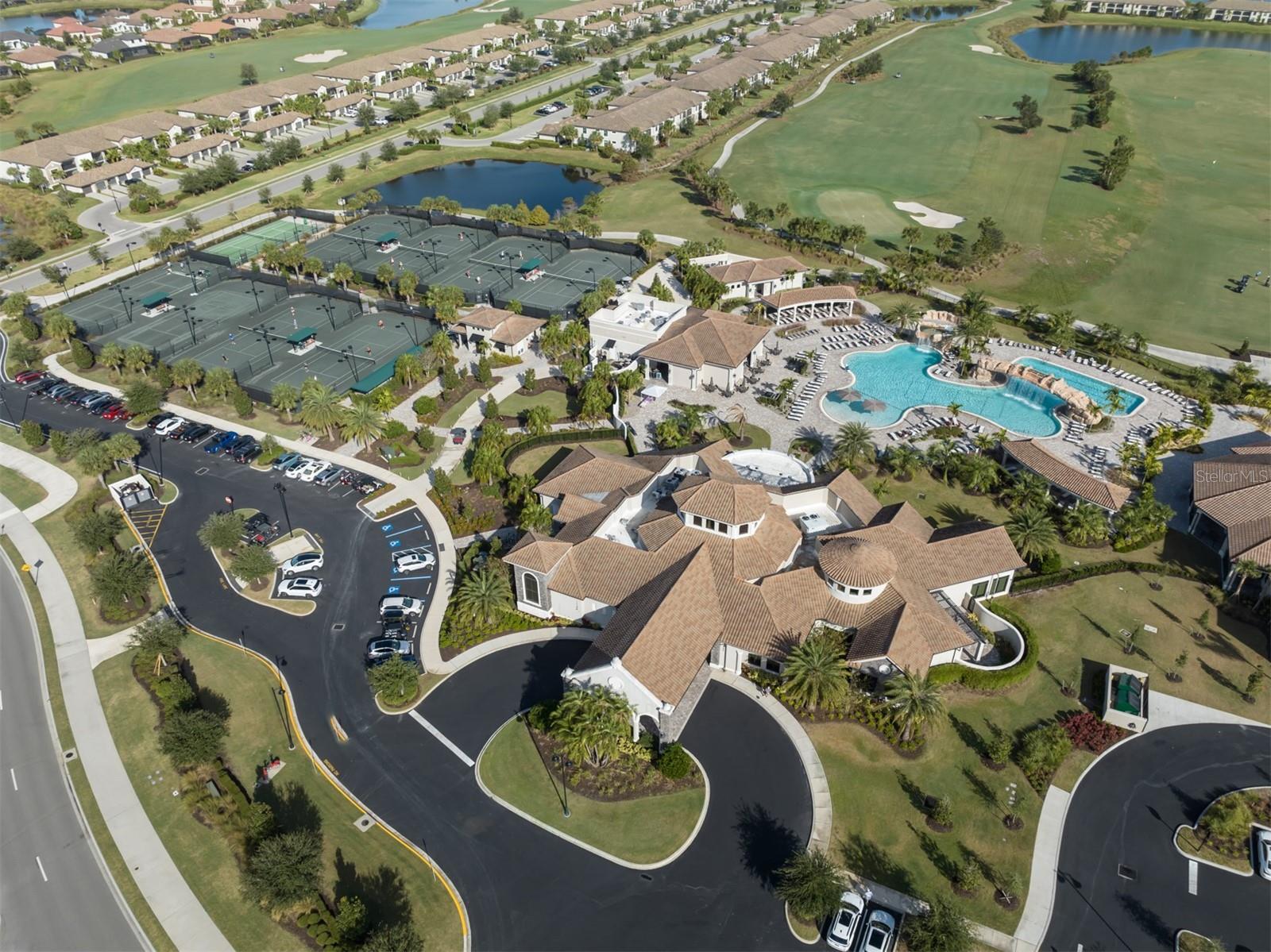COACH HOMES III AT LAKEWOOD NATIONAL - Residential