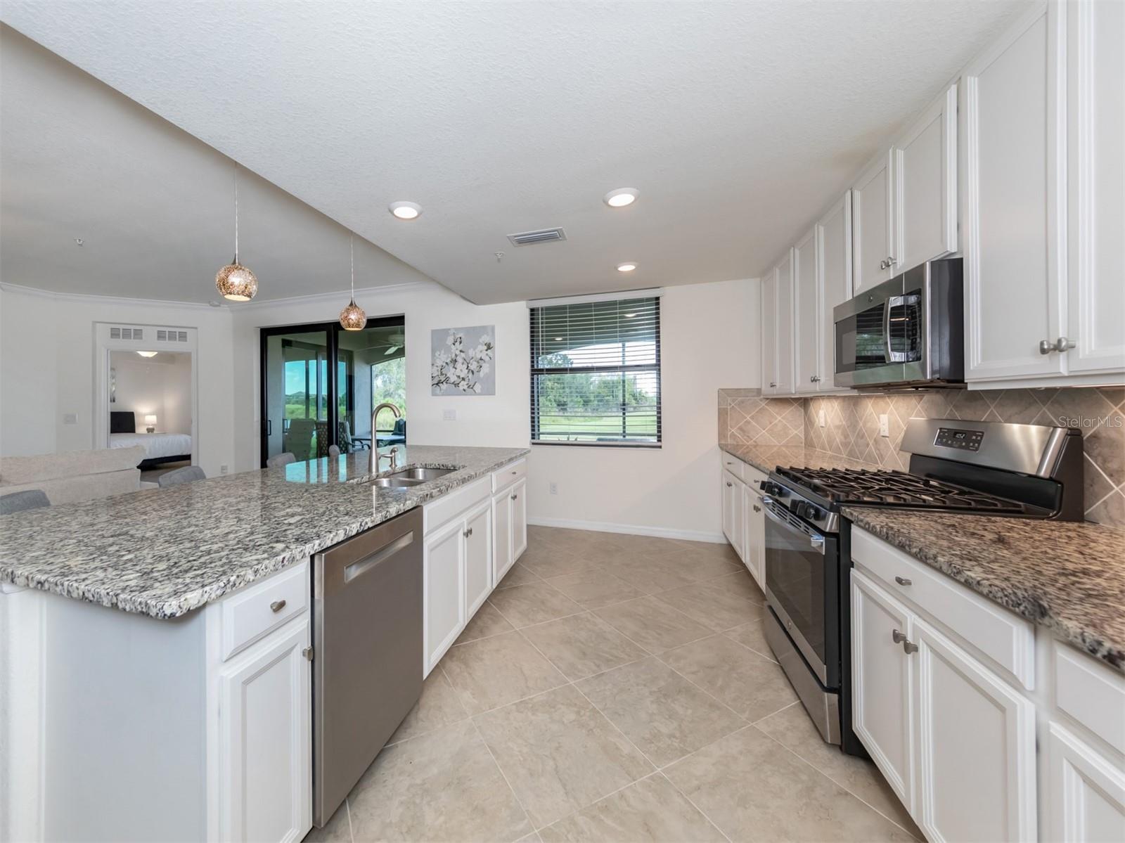 COACH HOMES III AT LAKEWOOD NATIONAL - Residential
