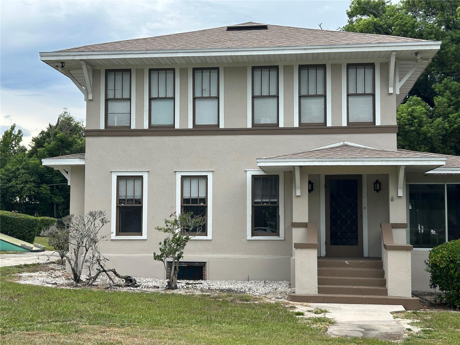 Appraised at $350K & Priced to Sell! Home buyers and Investors, use your imagination and make this a gem with some TLC. This property is on a 0.69-acre lot with no HOA; this property offers an incredible upside with a detached 1/1 guest house for added value or rental income potential. Major updates include a roof (approx. 5 years old) and two A/C units replaced in 2016. This home is easy to show and is being sold AS-IS.  Don't miss this opportunity to capitalize on a property with strong resale and rental potential!