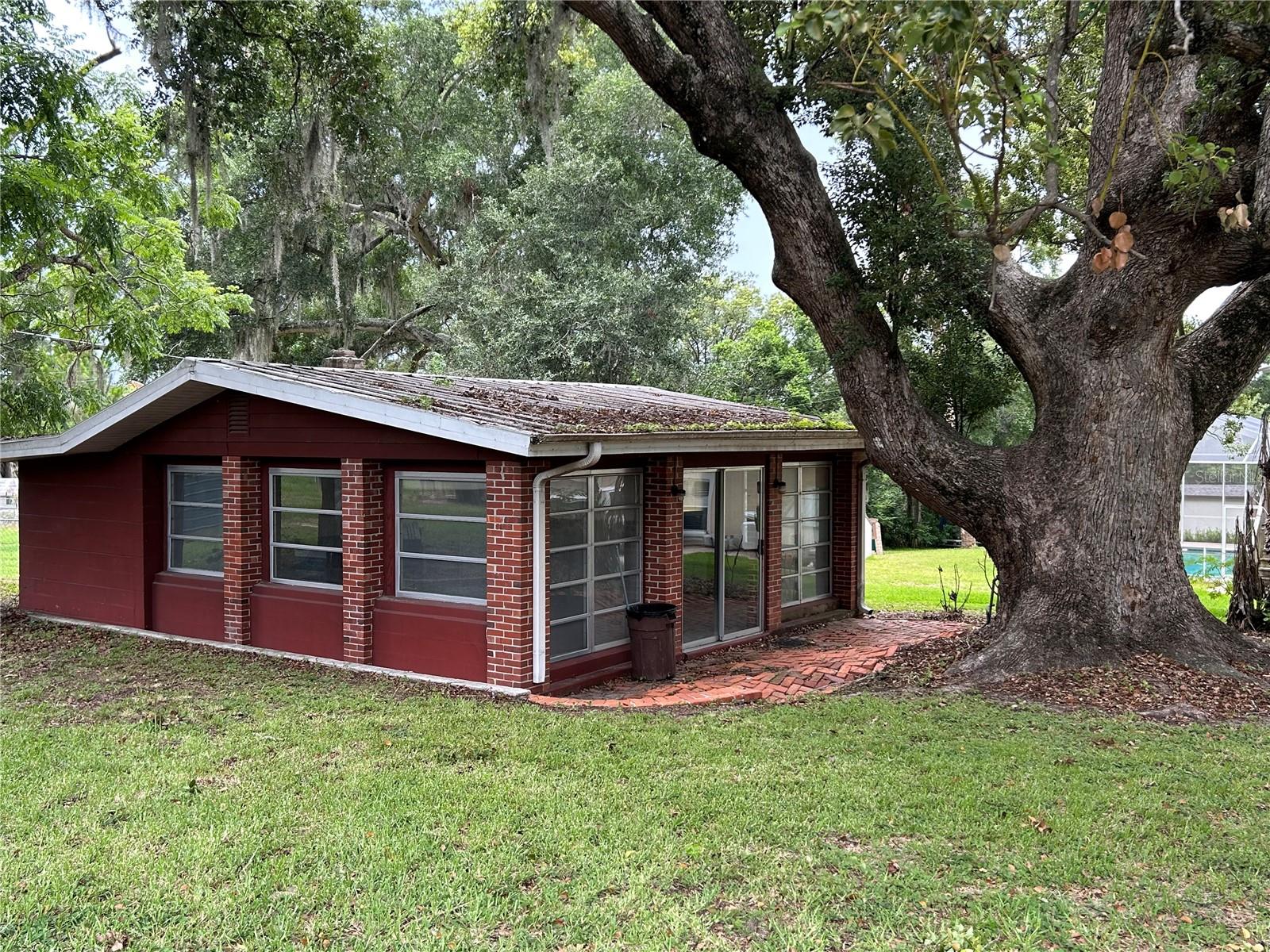 TWIN LAKE SUB - Residential