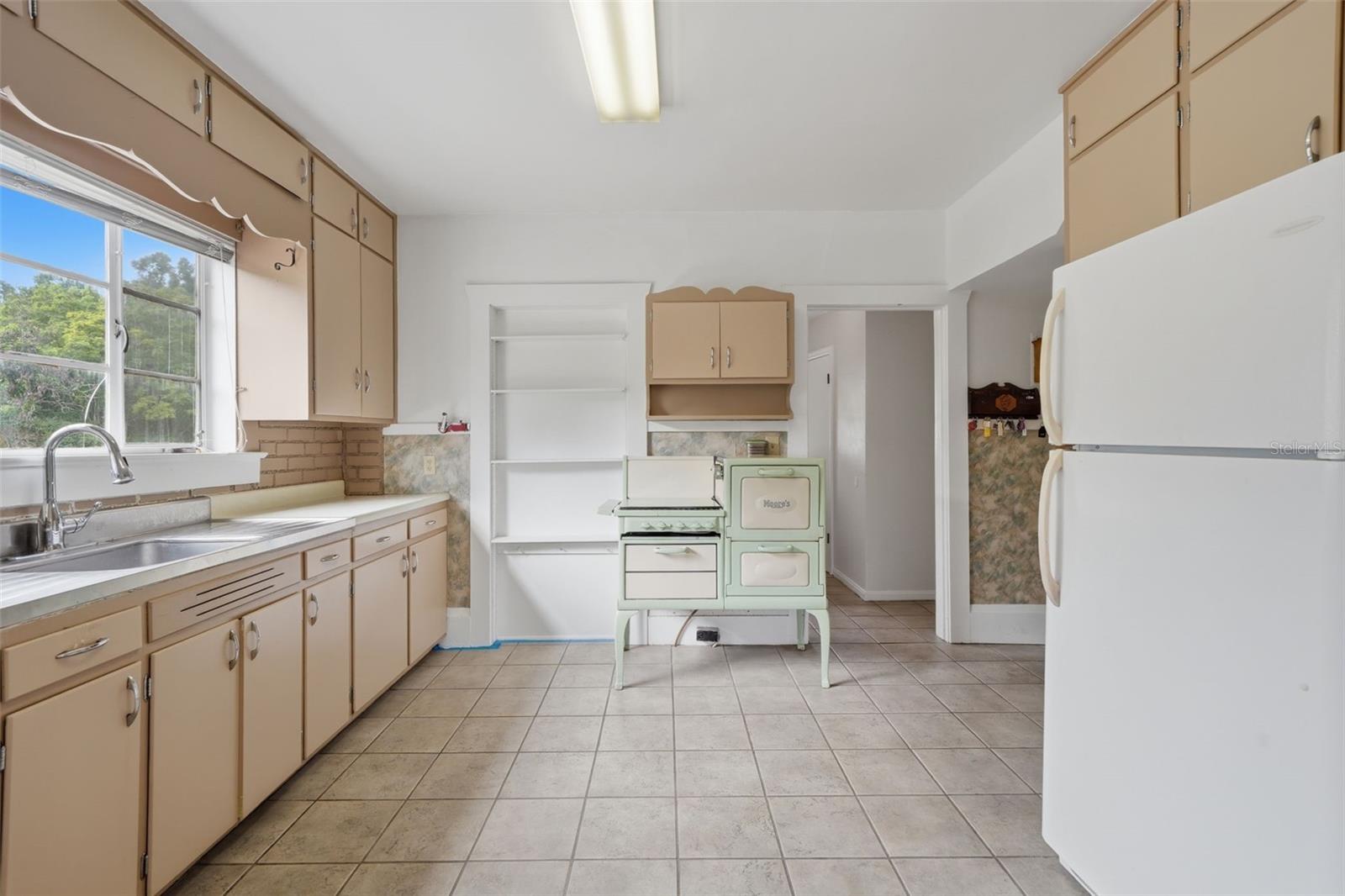 TWIN LAKE SUB - Residential
