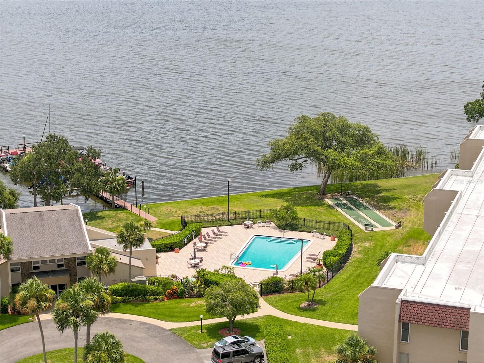LAKE TARPON SAIL & TENNIS CLUB - Residential