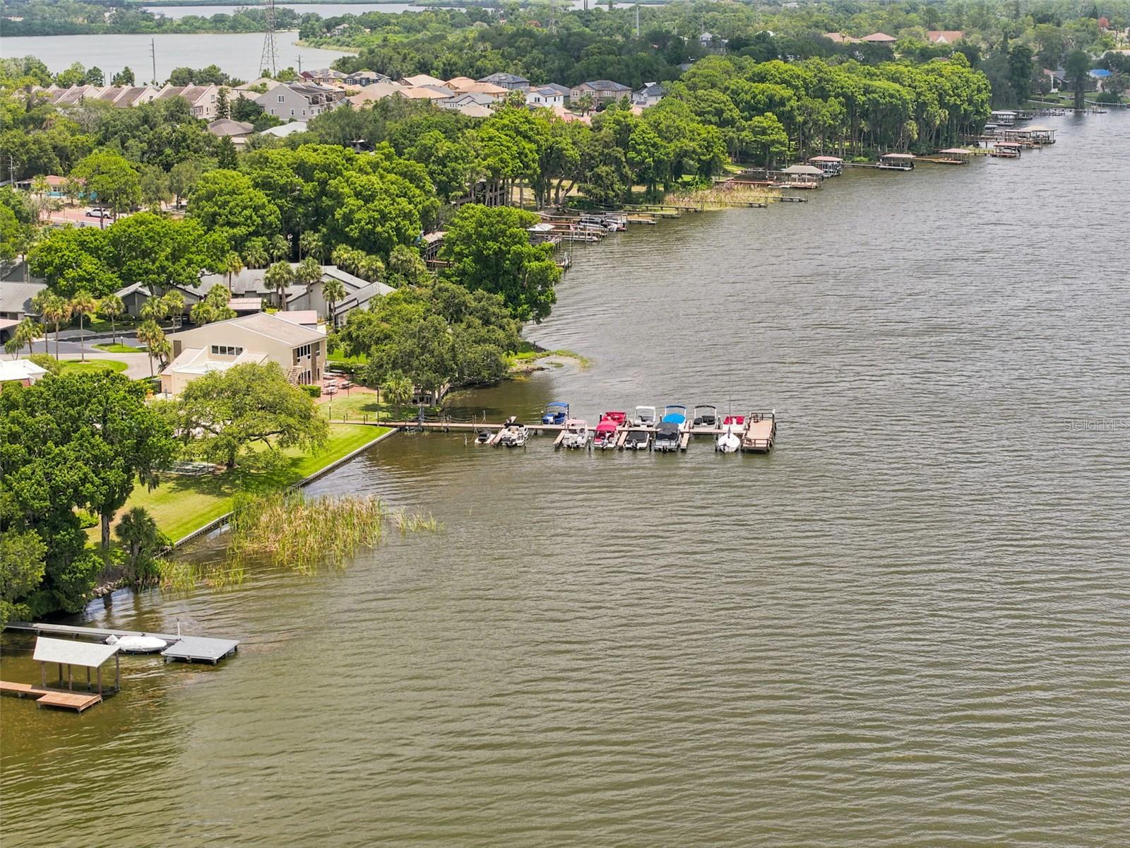 LAKE TARPON SAIL & TENNIS CLUB - Residential