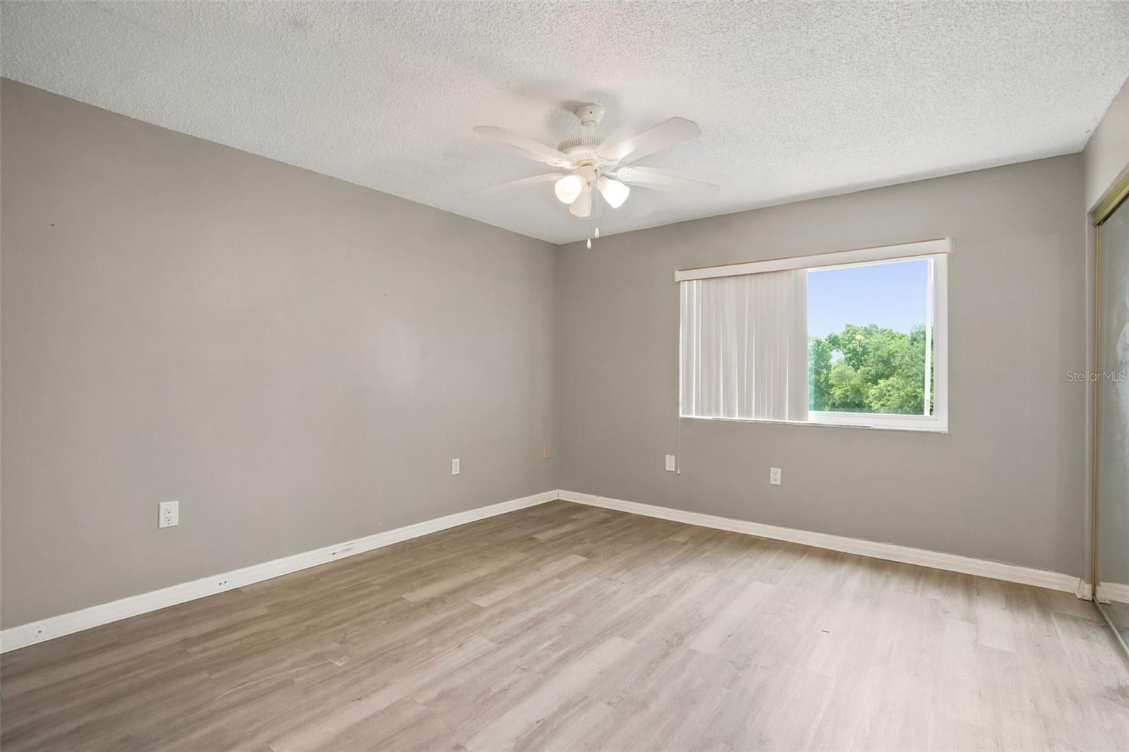 LAKE TARPON SAIL & TENNIS CLUB - Residential