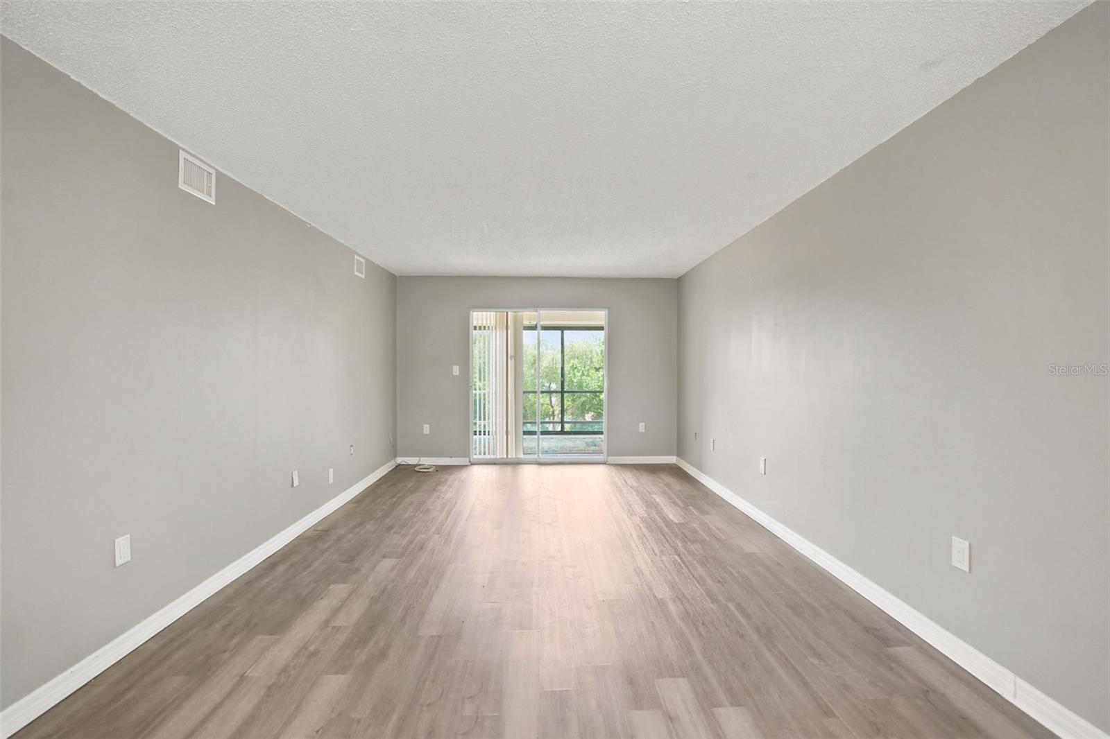 LAKE TARPON SAIL & TENNIS CLUB - Residential