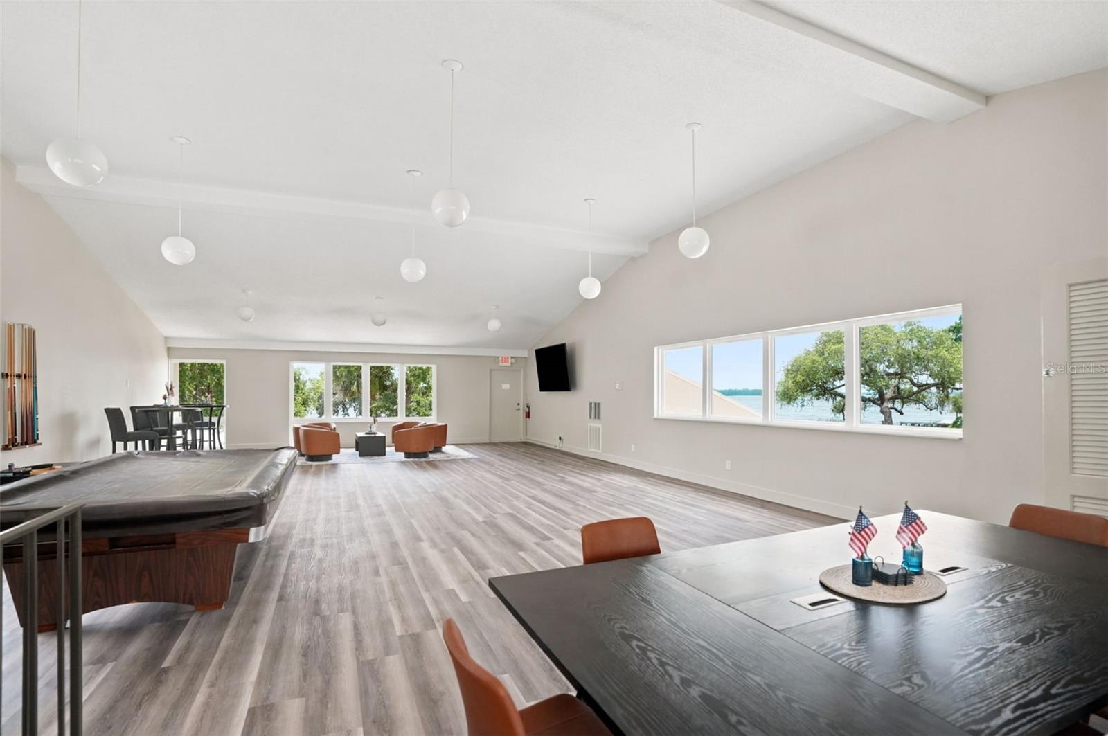 LAKE TARPON SAIL & TENNIS CLUB - Residential