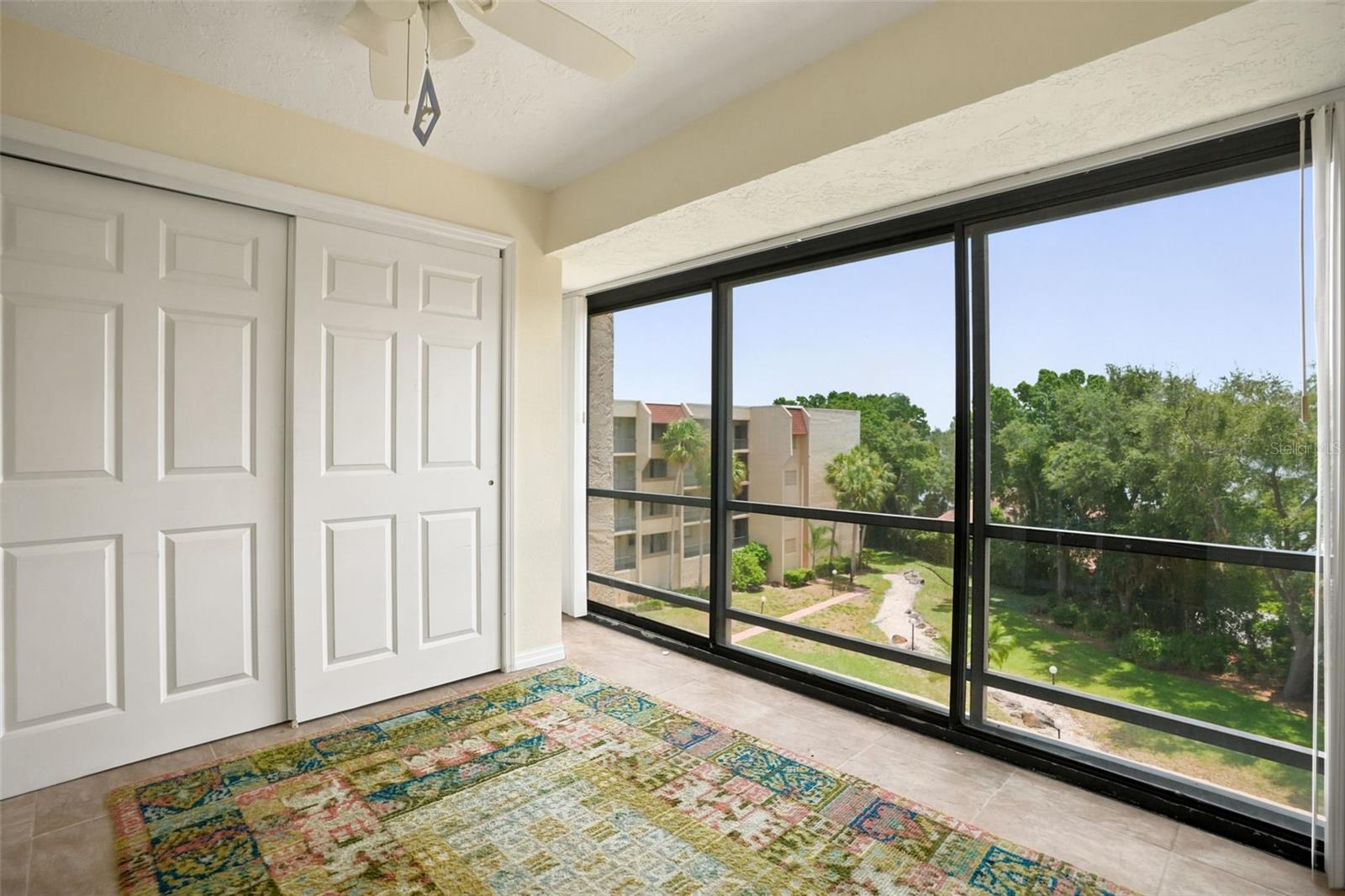 LAKE TARPON SAIL & TENNIS CLUB - Residential