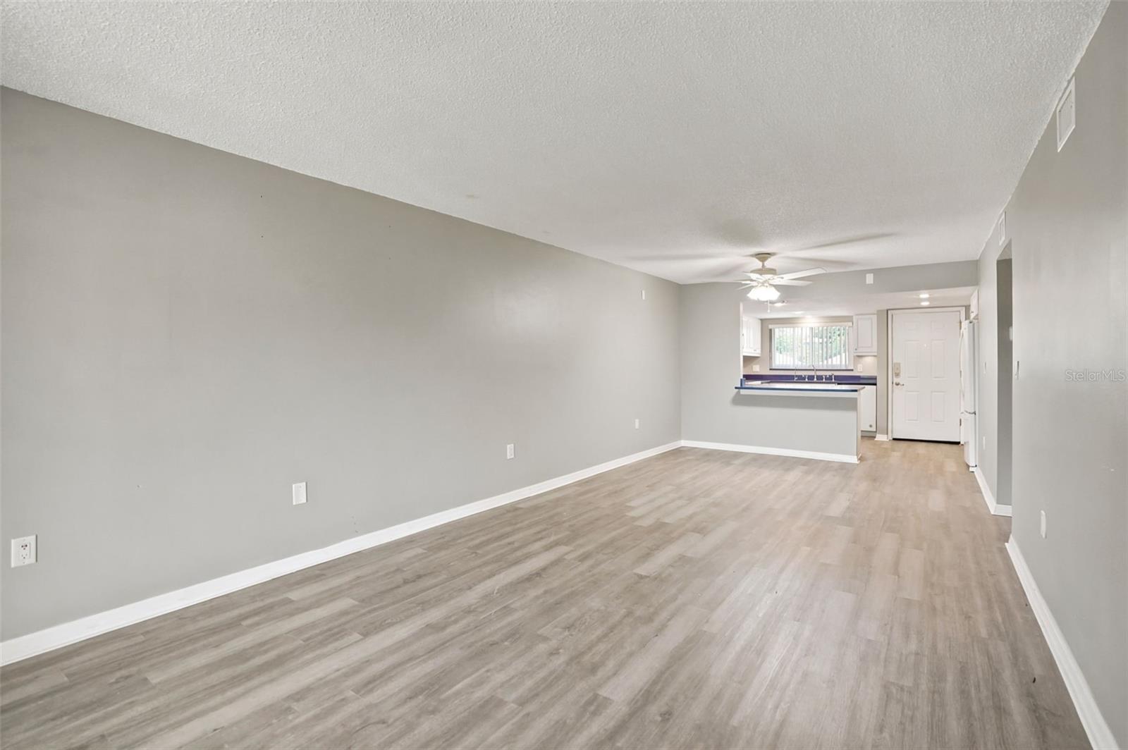 LAKE TARPON SAIL & TENNIS CLUB - Residential