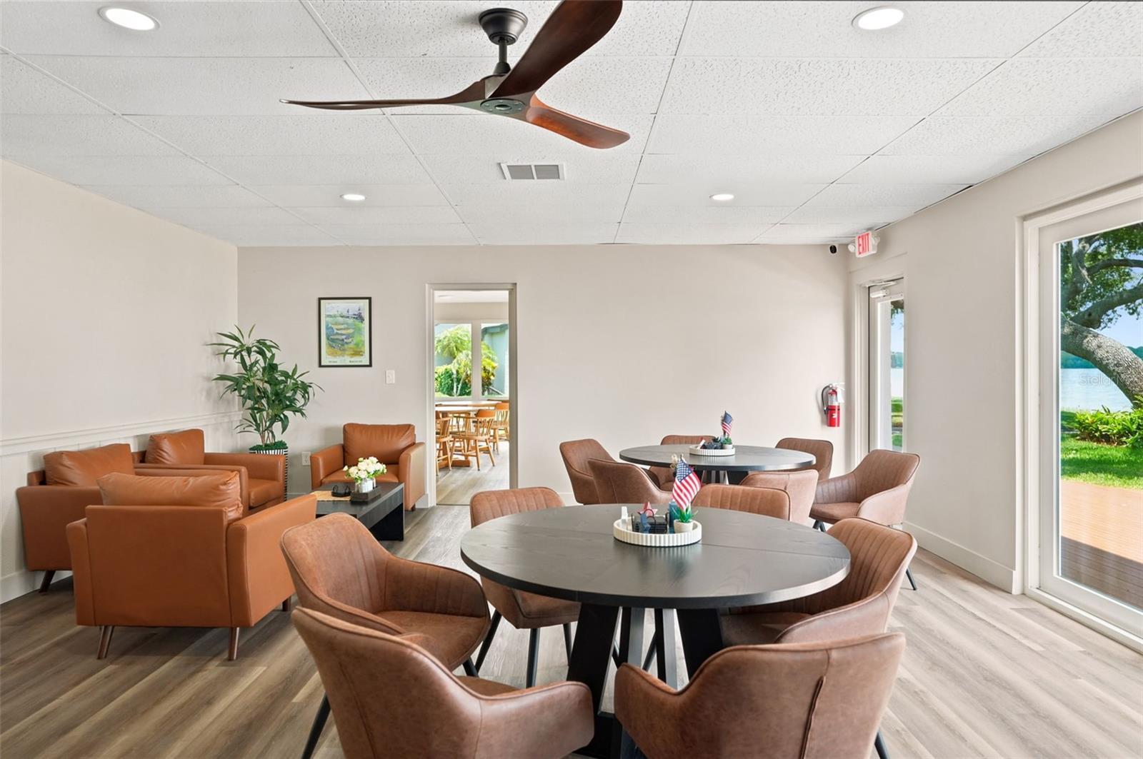 LAKE TARPON SAIL & TENNIS CLUB - Residential