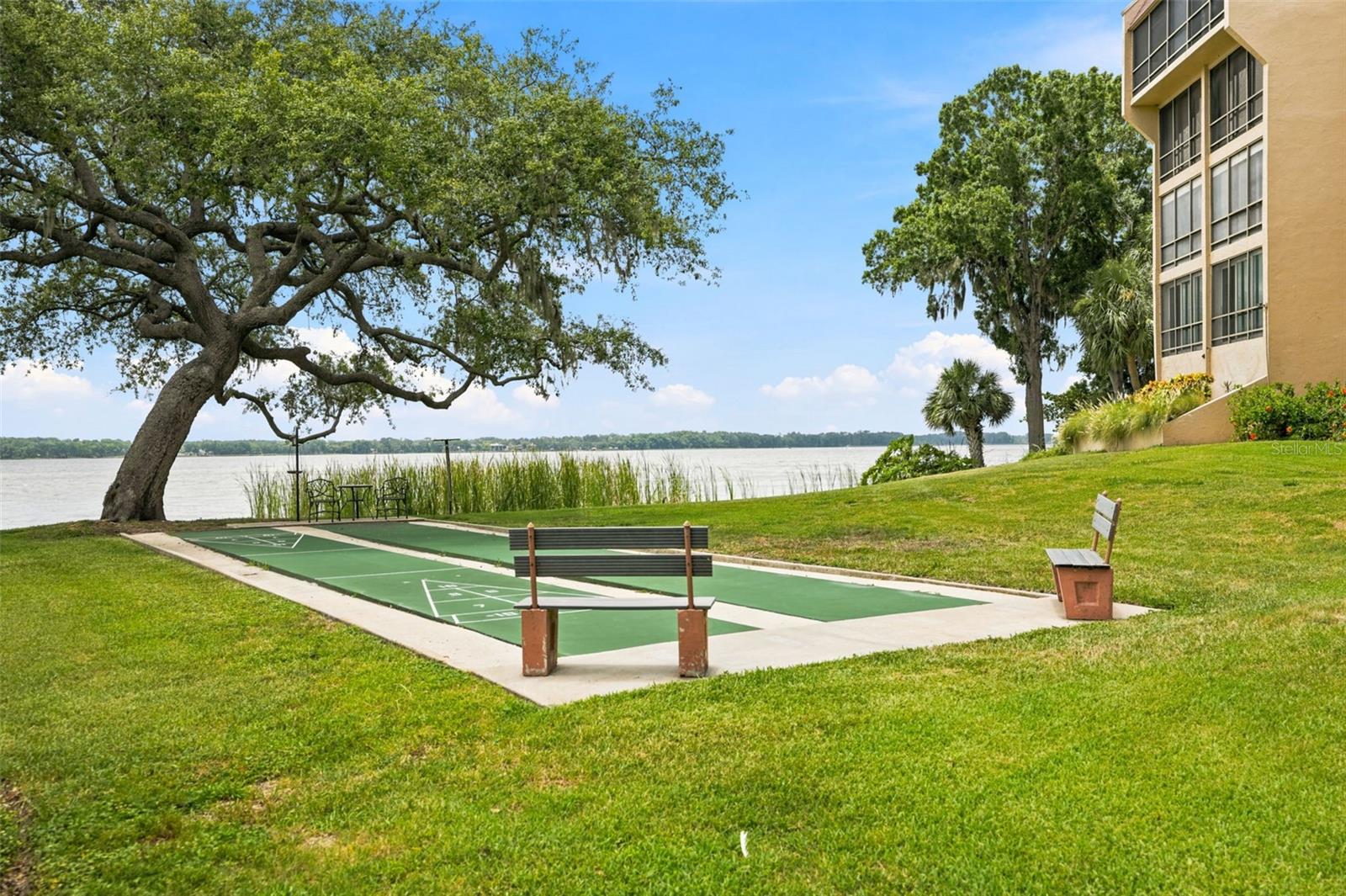 LAKE TARPON SAIL & TENNIS CLUB - Residential