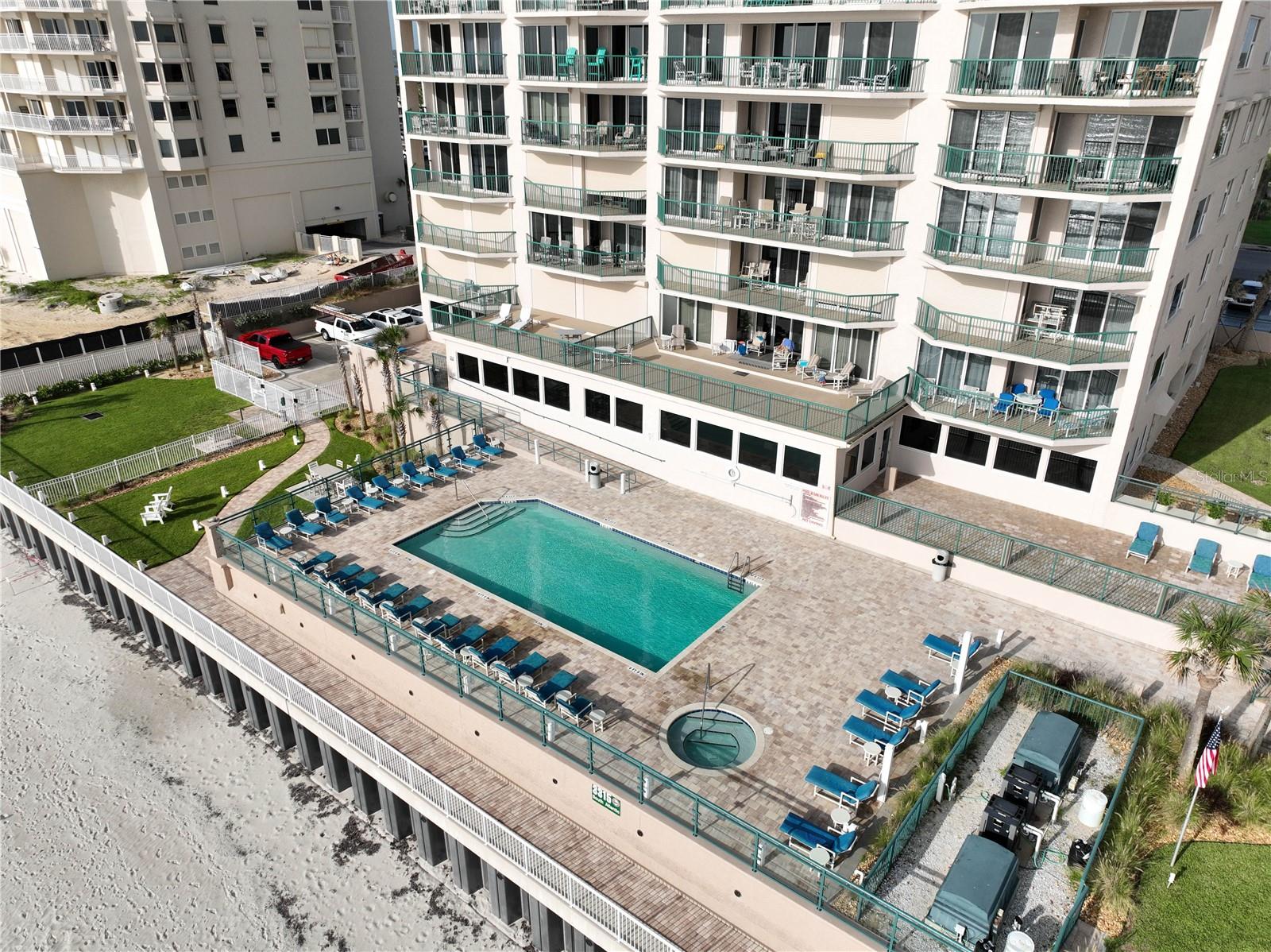 DIMUCCI TWIN TOWERS NORTH & SOUTH - Residential
