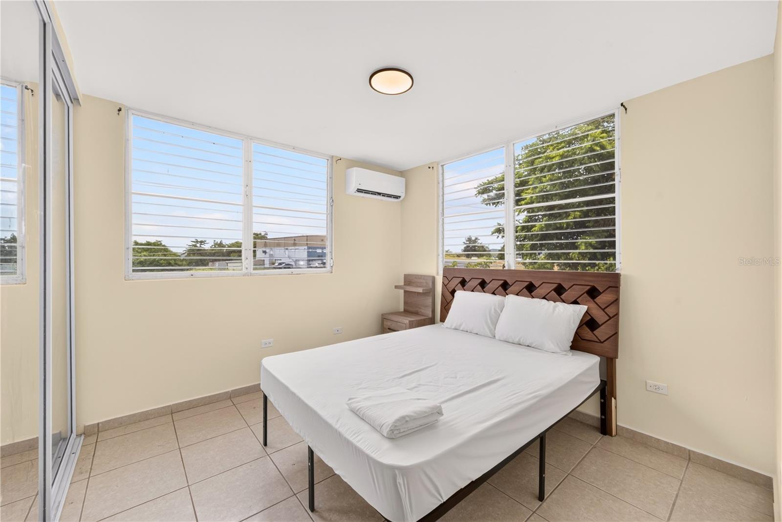 VISTA VERDE - Residential