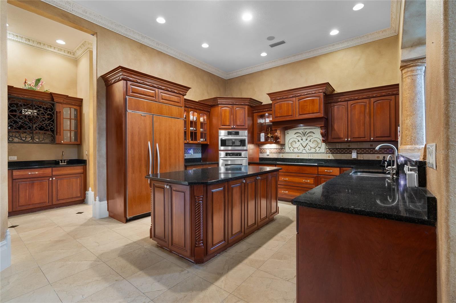 SOUTH POINT - Residential