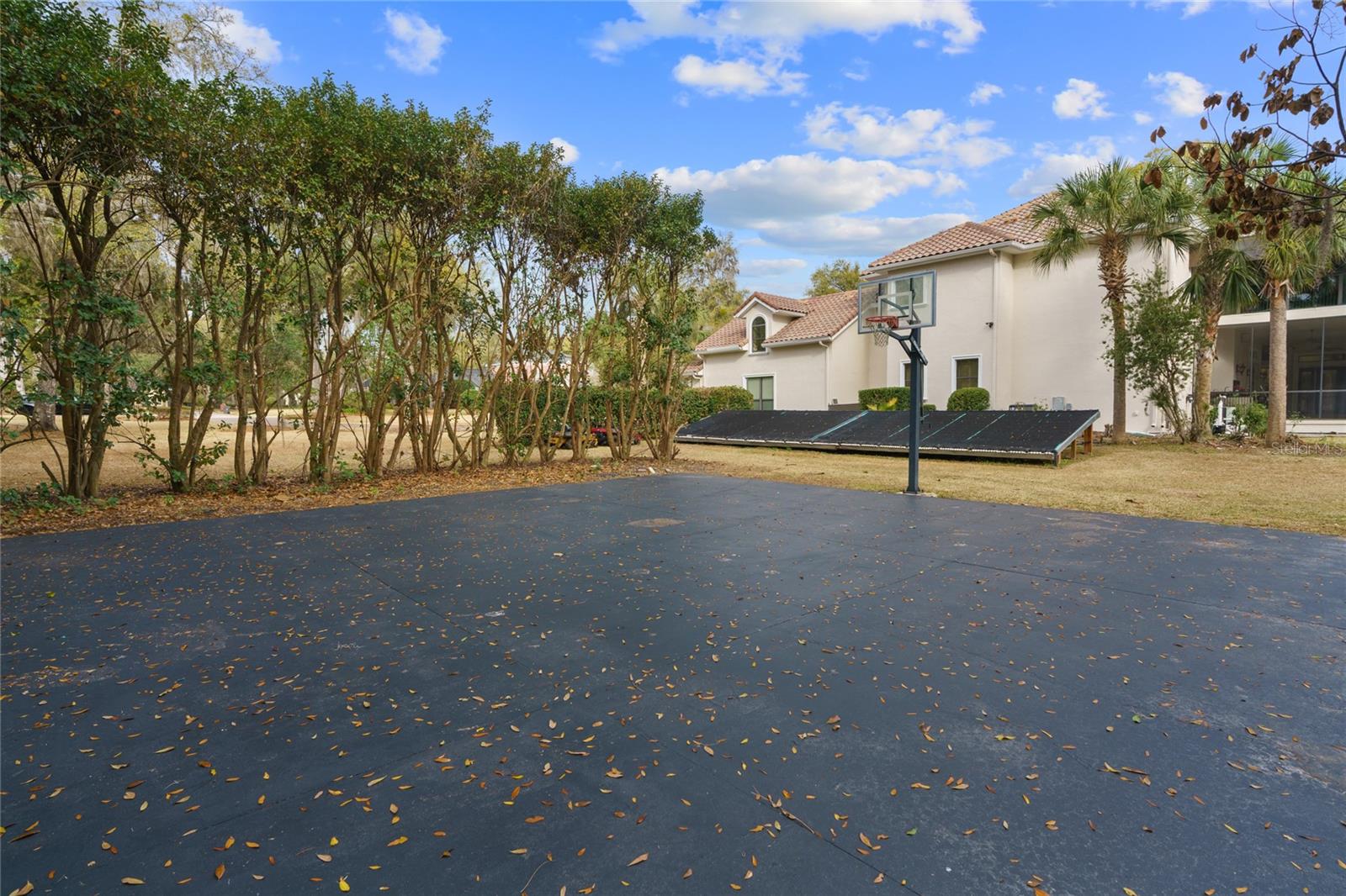 SOUTH POINT - Residential