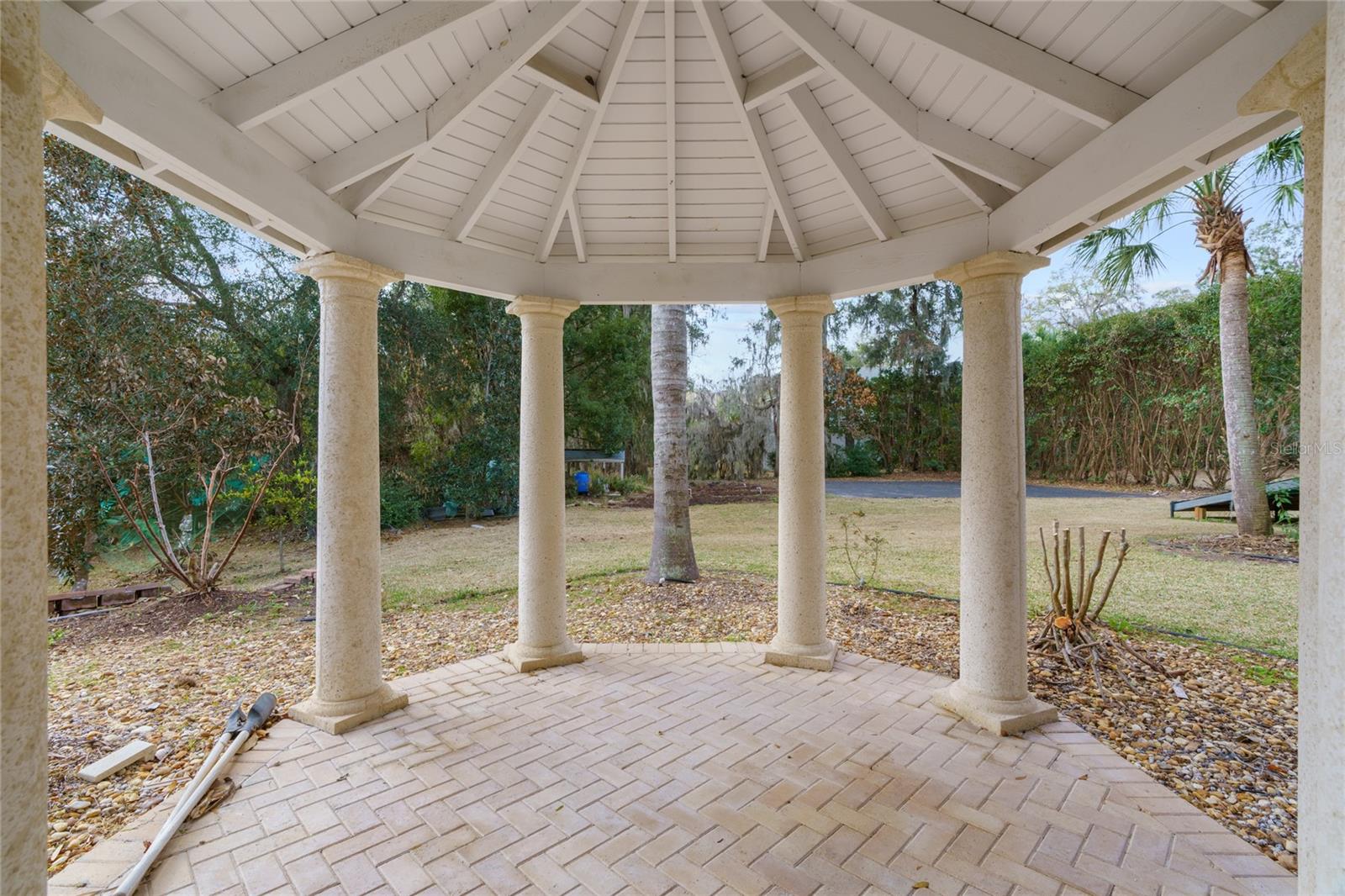 SOUTH POINT - Residential