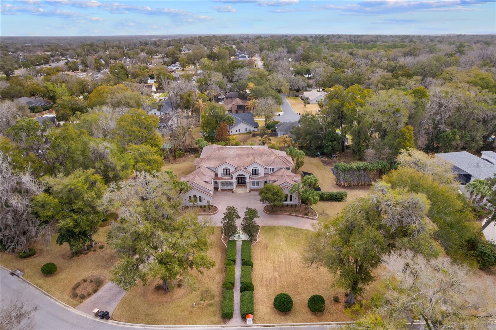 SOUTH POINT - Residential