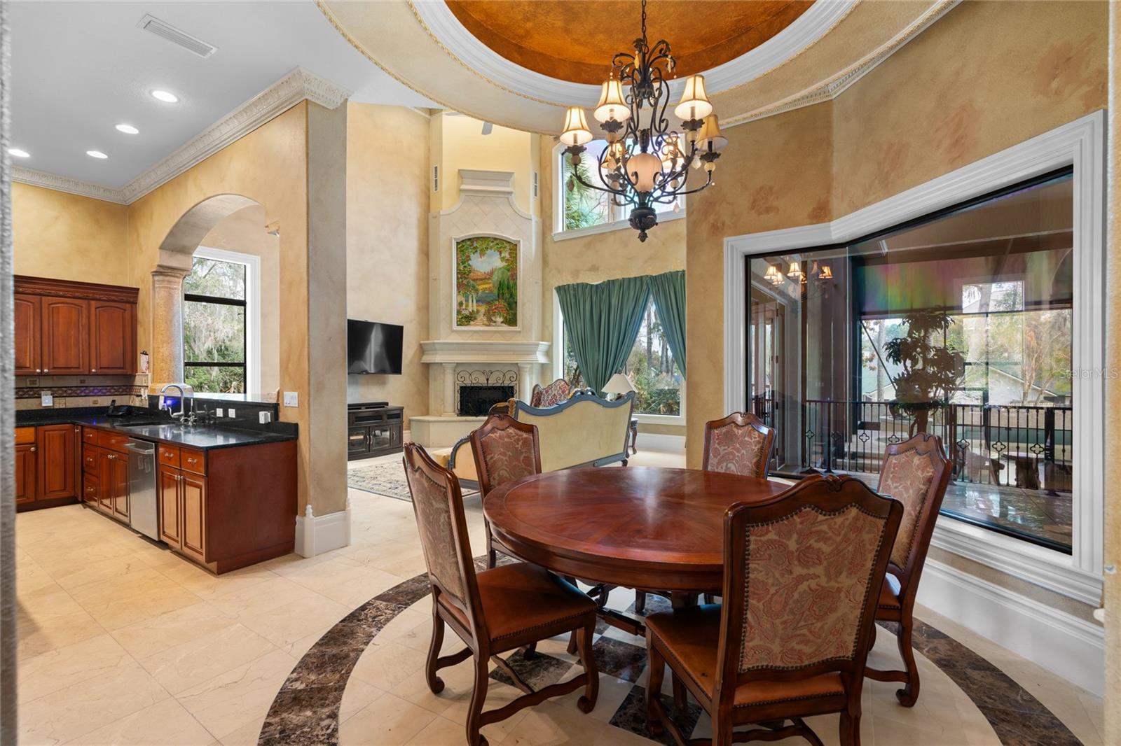 SOUTH POINT - Residential