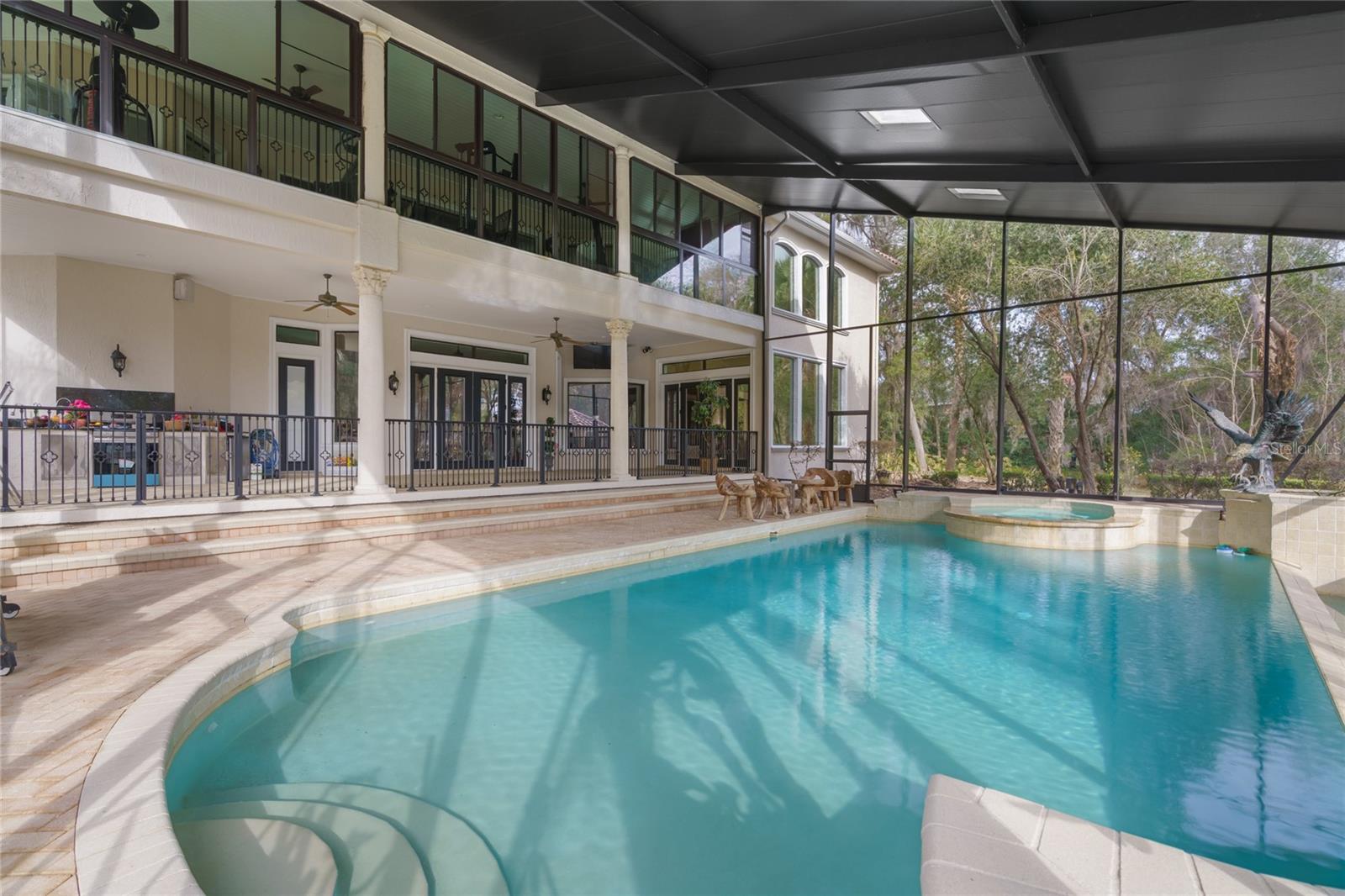 SOUTH POINT - Residential