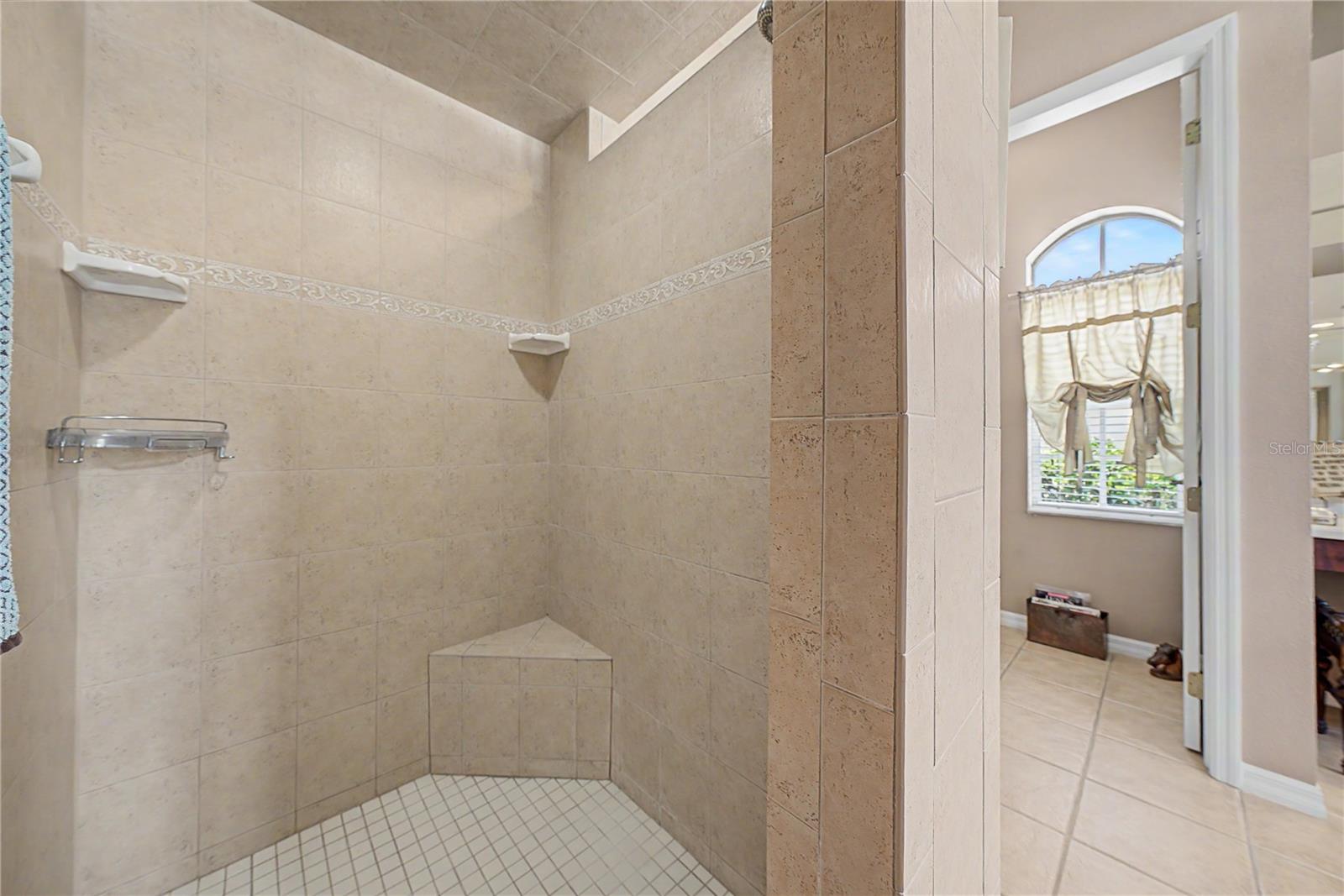 LAKE JOVITA GOLF & COUNTRY CLUB - Residential
