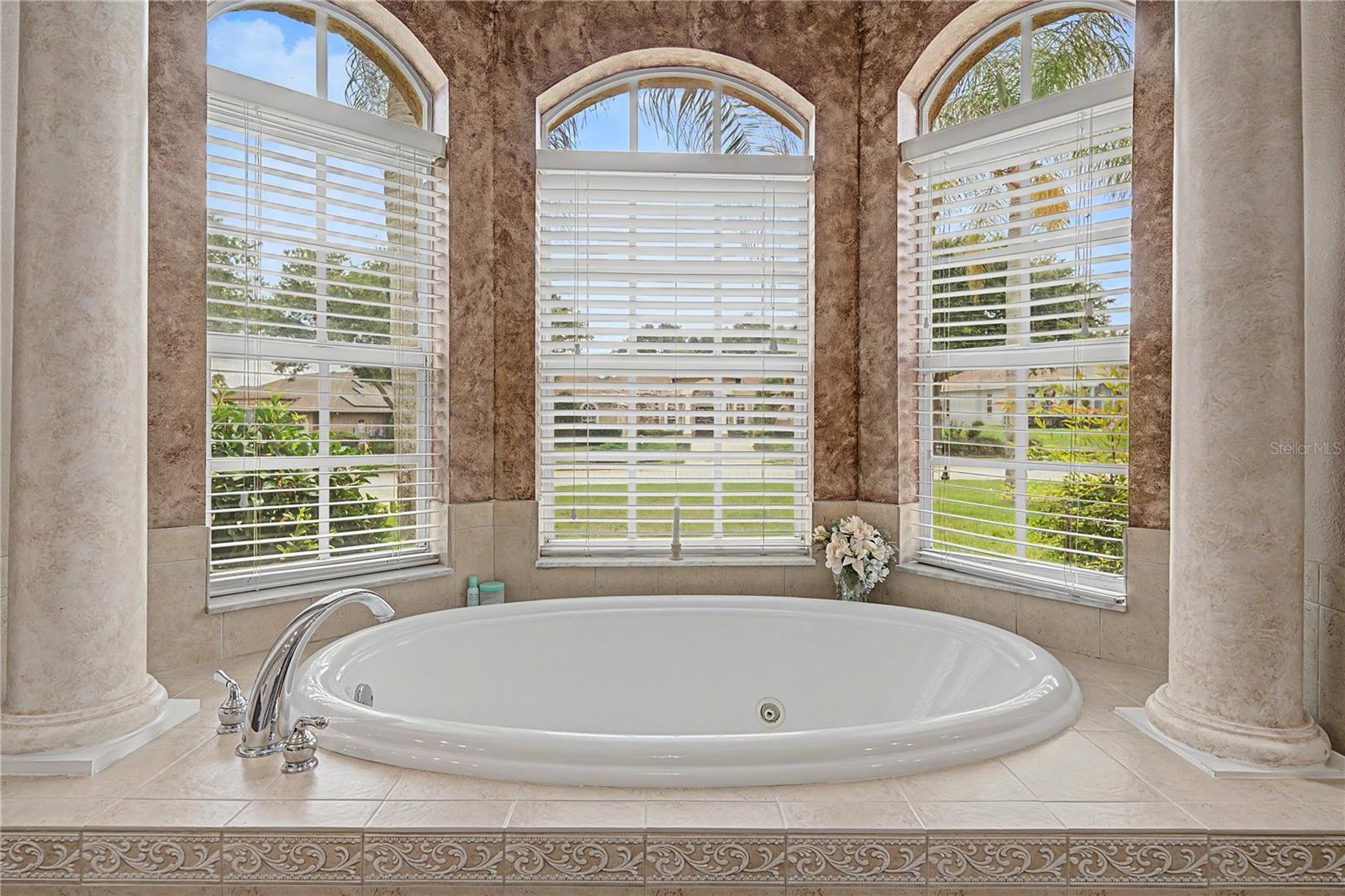 LAKE JOVITA GOLF & COUNTRY CLUB - Residential