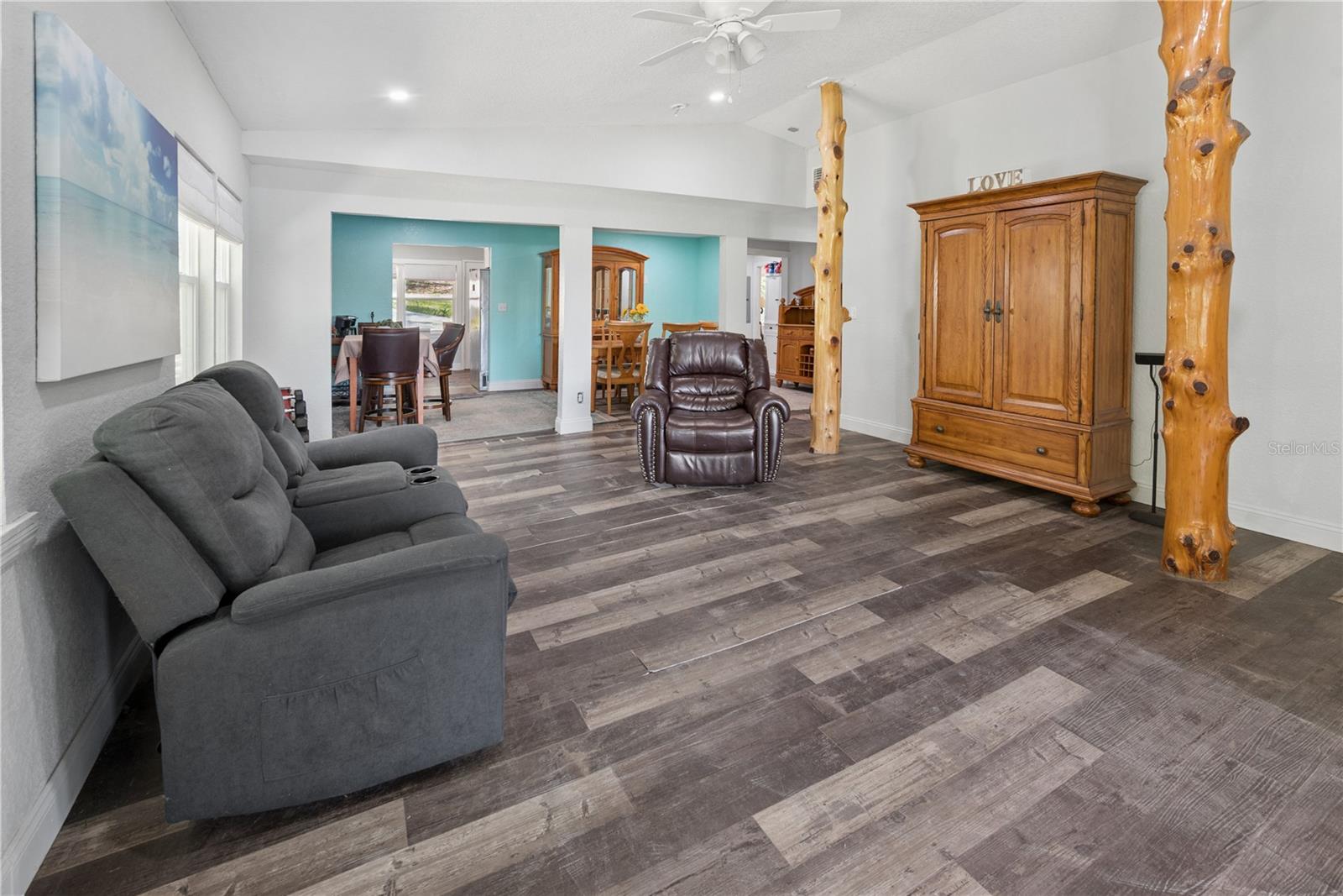 LAKE GENEVA ACRES - Residential