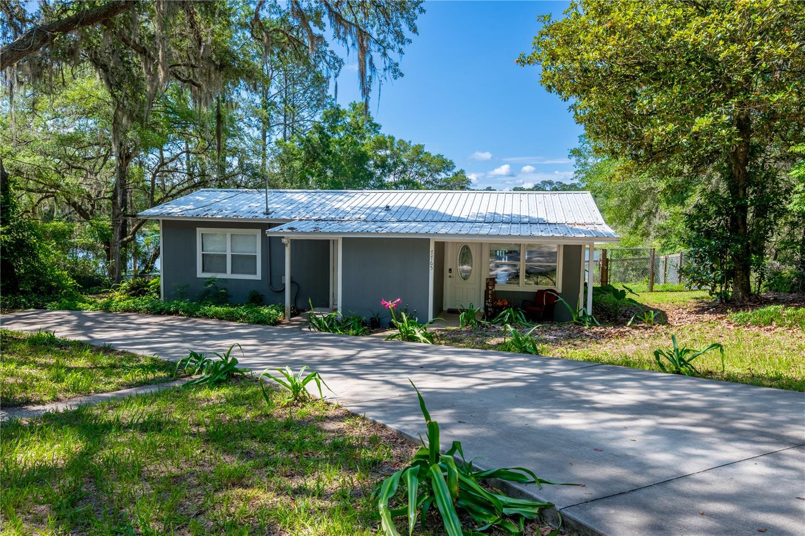 LAKE GENEVA ACRES - Residential
