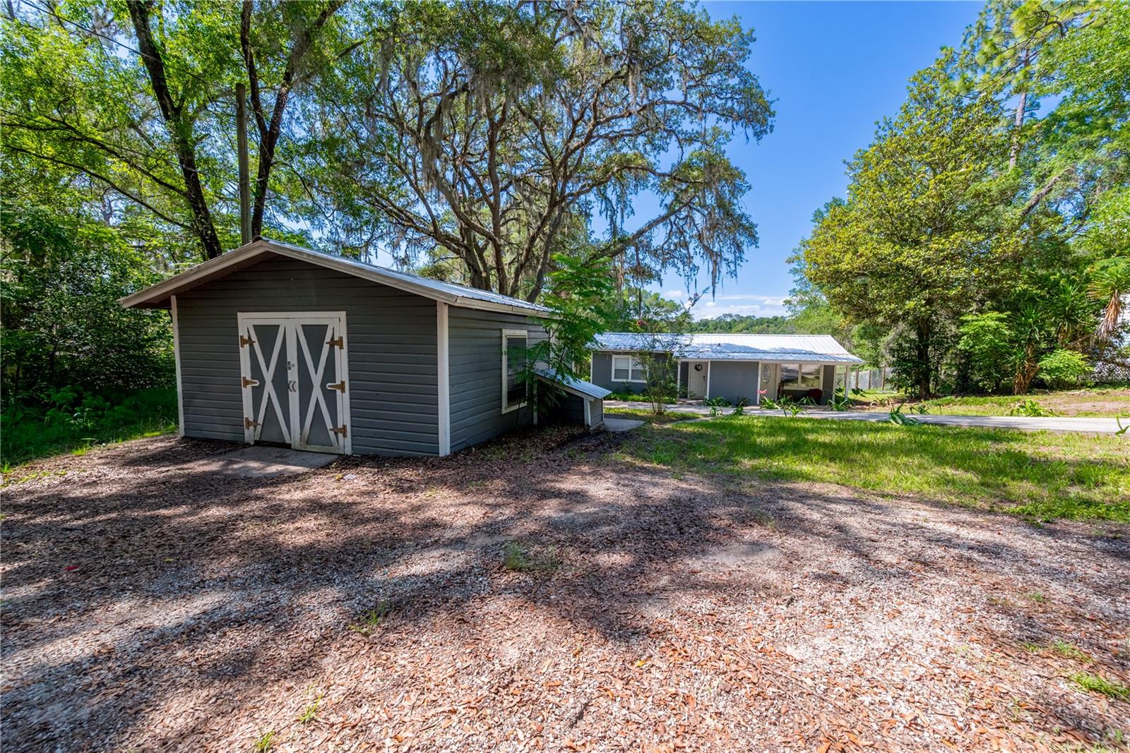 LAKE GENEVA ACRES - Residential